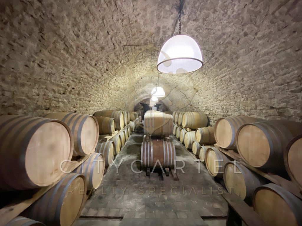 A fájl már létezik a célhelyen: import/kepek/vizjeles_4225717.jpg
Eladó Családi ház Monoszló  1615 m<sup>2</sup> 4900000 EUR