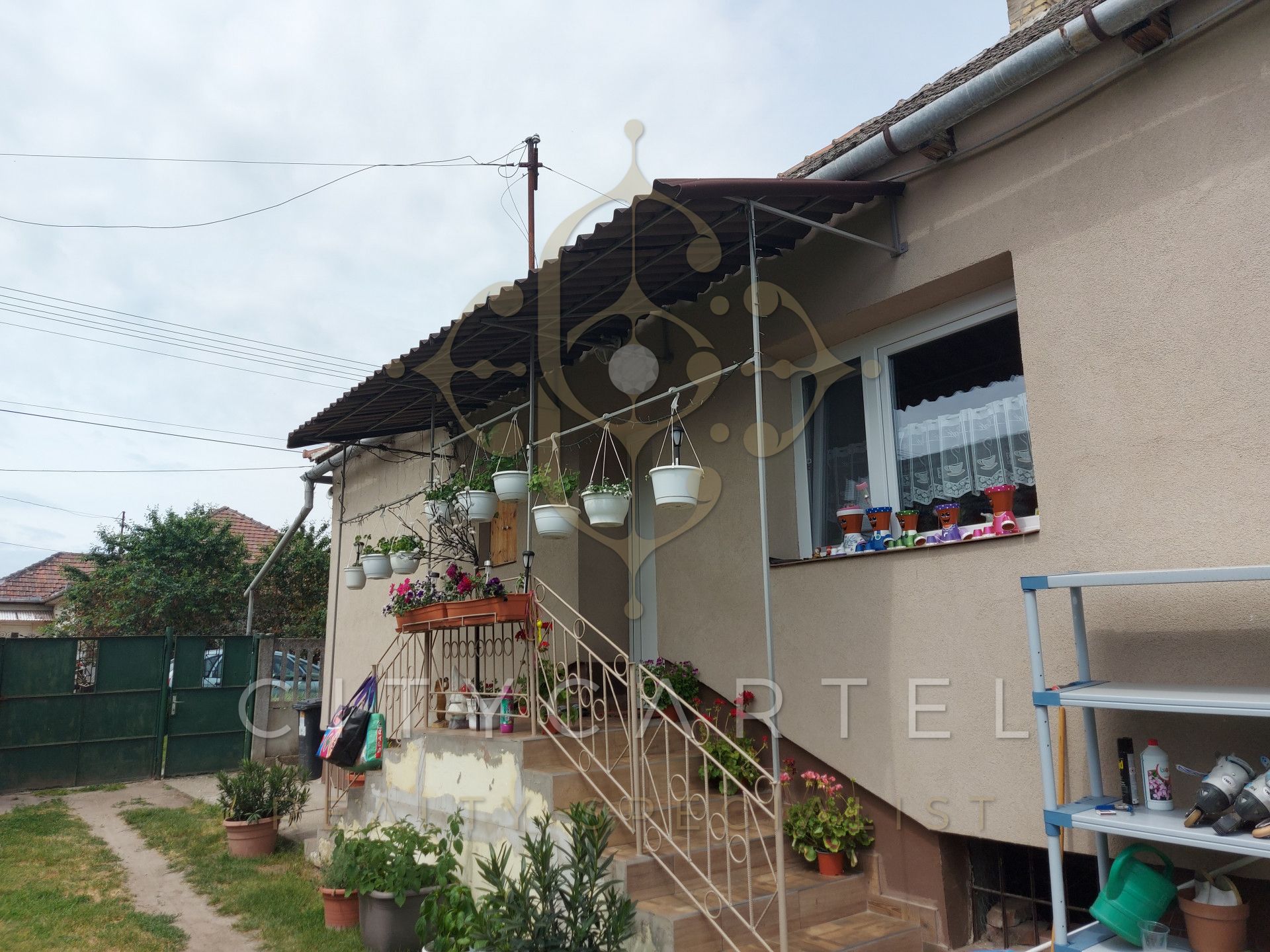 A fájl már létezik a célhelyen: import/kepek/vizjeles_4301011.jpg
For sale house Előszállás  100 m<sup>2</sup> 30.99 millió Ft