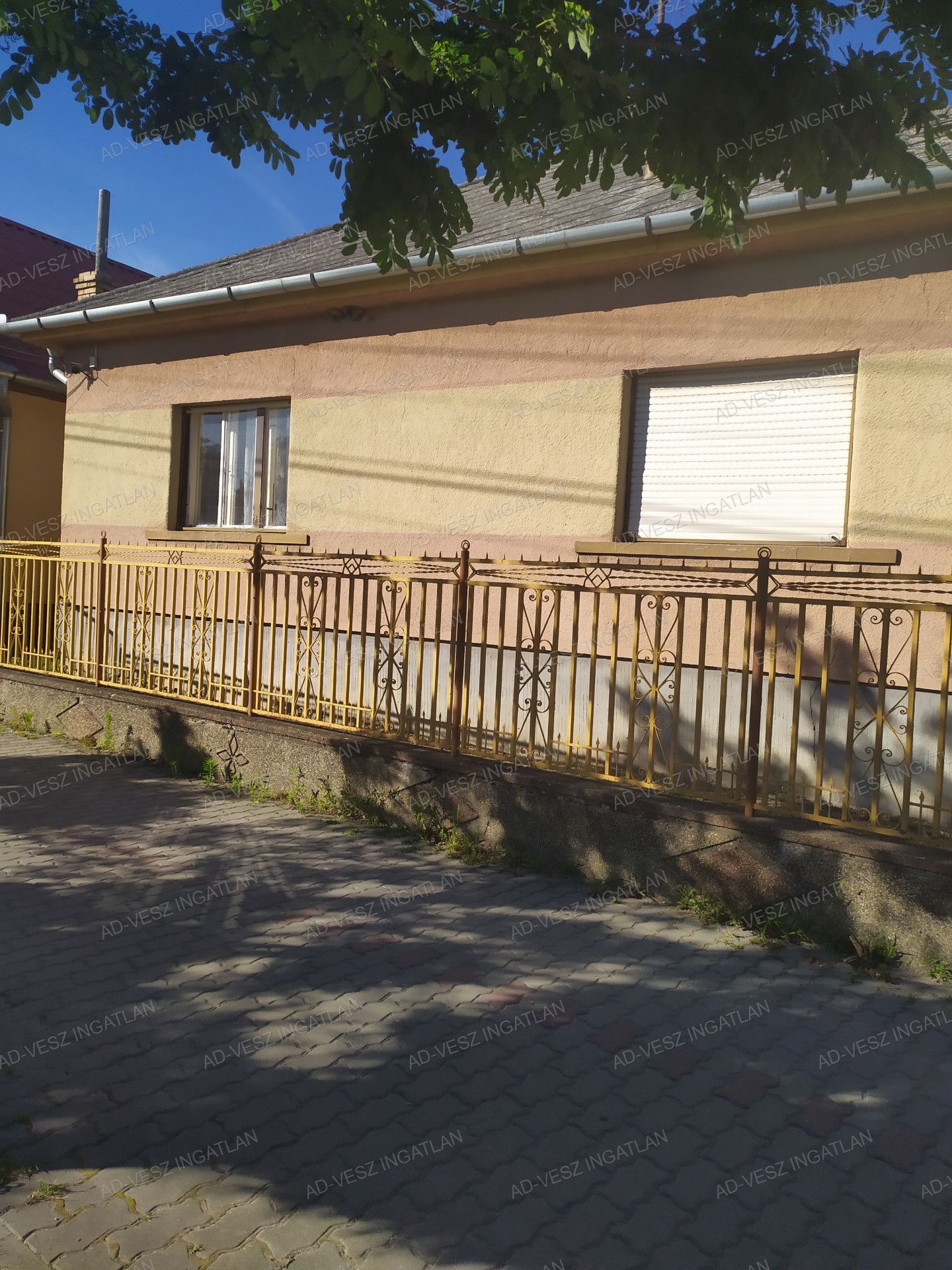 A fájl már létezik a célhelyen: import/kepek/vizjeles_4339040.jpg
Eladó Családi ház Dabas  130 m<sup>2</sup> 60 millió Ft