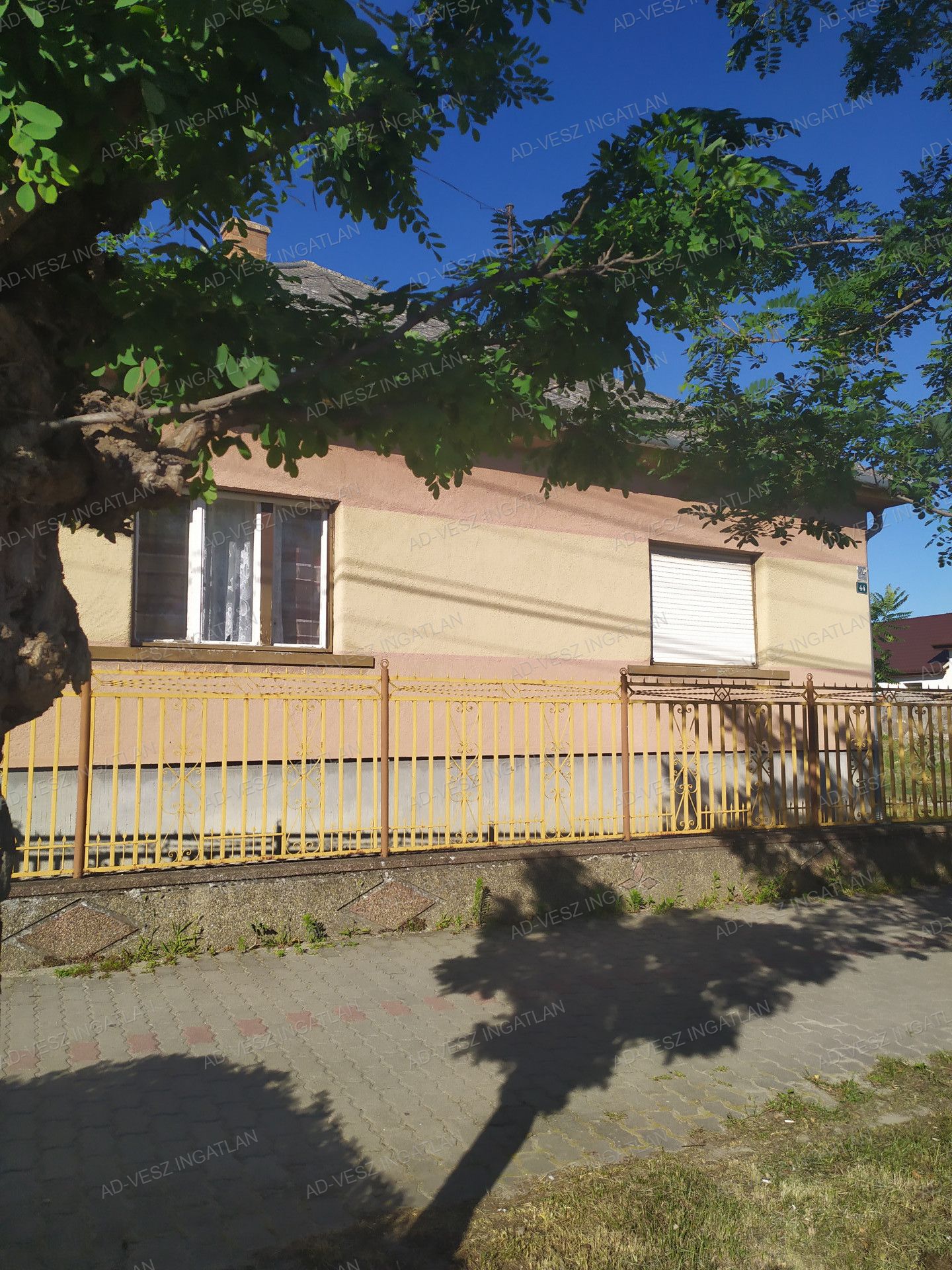 A fájl már létezik a célhelyen: import/kepek/vizjeles_4339042.jpg
Eladó Családi ház Dabas  130 m<sup>2</sup> 60 millió Ft