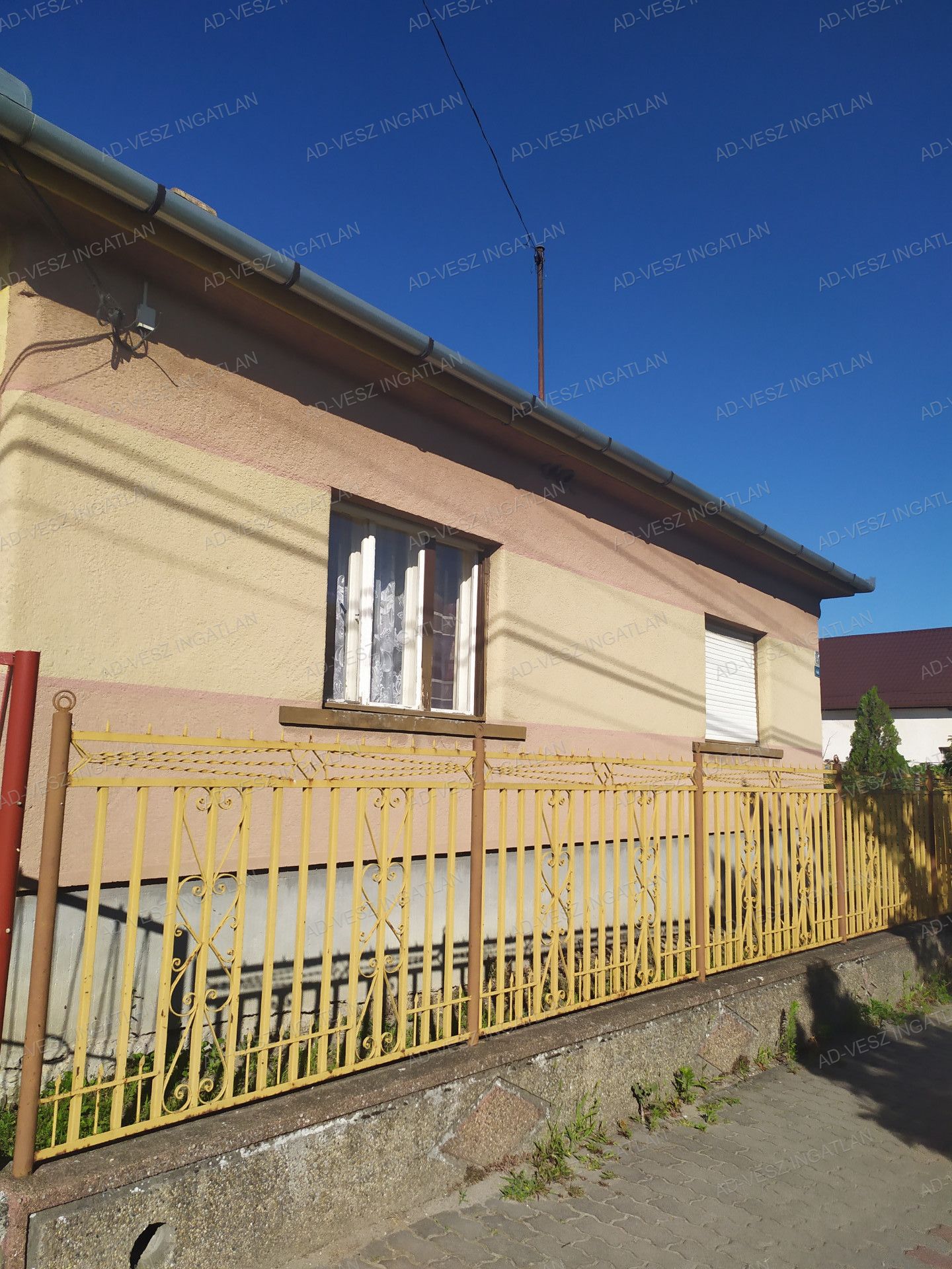 A fájl már létezik a célhelyen: import/kepek/vizjeles_4339043.jpg
Eladó Családi ház Dabas  130 m<sup>2</sup> 60 millió Ft