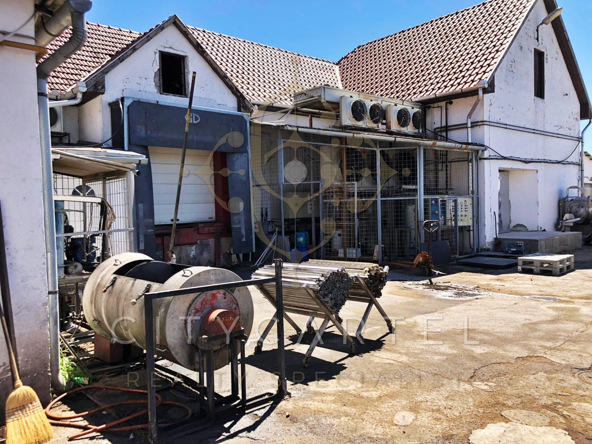 A fájl már létezik a célhelyen: import/kepek/vizjeles_4343087.jpg
For sale Farm building Pély  15000 m<sup>2</sup> 550 millió Ft