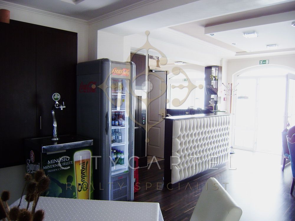 A fájl már létezik a célhelyen: import/kepek/vizjeles_4363049.jpg
For sale Hotel, guesthouse Szilvásvárad  700 m<sup>2</sup> 700000 EUR