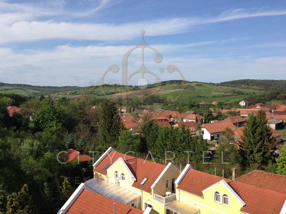 A fájl már létezik a célhelyen: import/kepek/vizjeles_4363051.jpg
For sale Hotel, guesthouse Szilvásvárad  700 m<sup>2</sup> 700000 EUR
