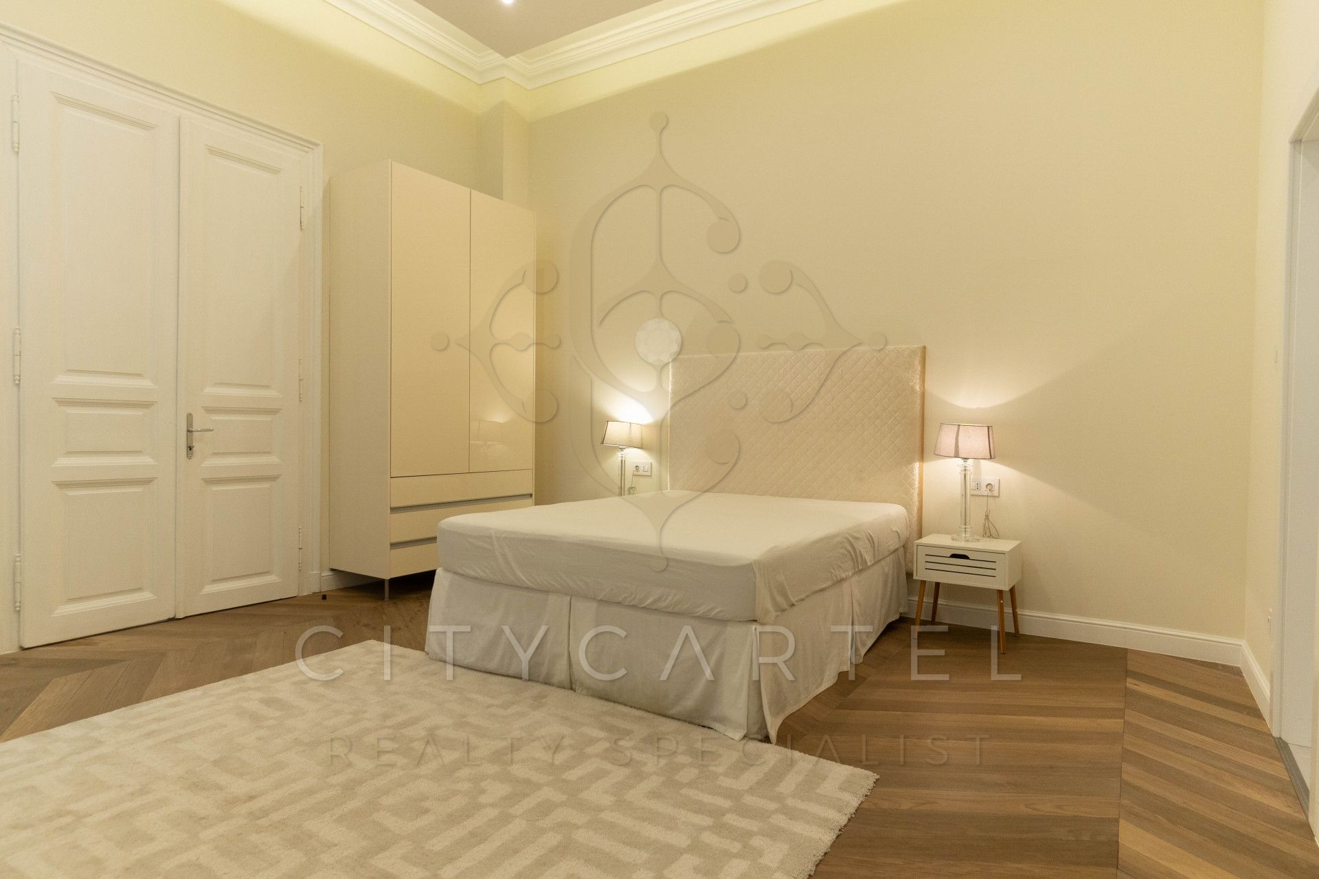 A fájl már létezik a célhelyen: import/kepek/vizjeles_4370561.jpg
Eladó Téglalakás Budapest, V. kerület  217 m<sup>2</sup> 4000 EUR