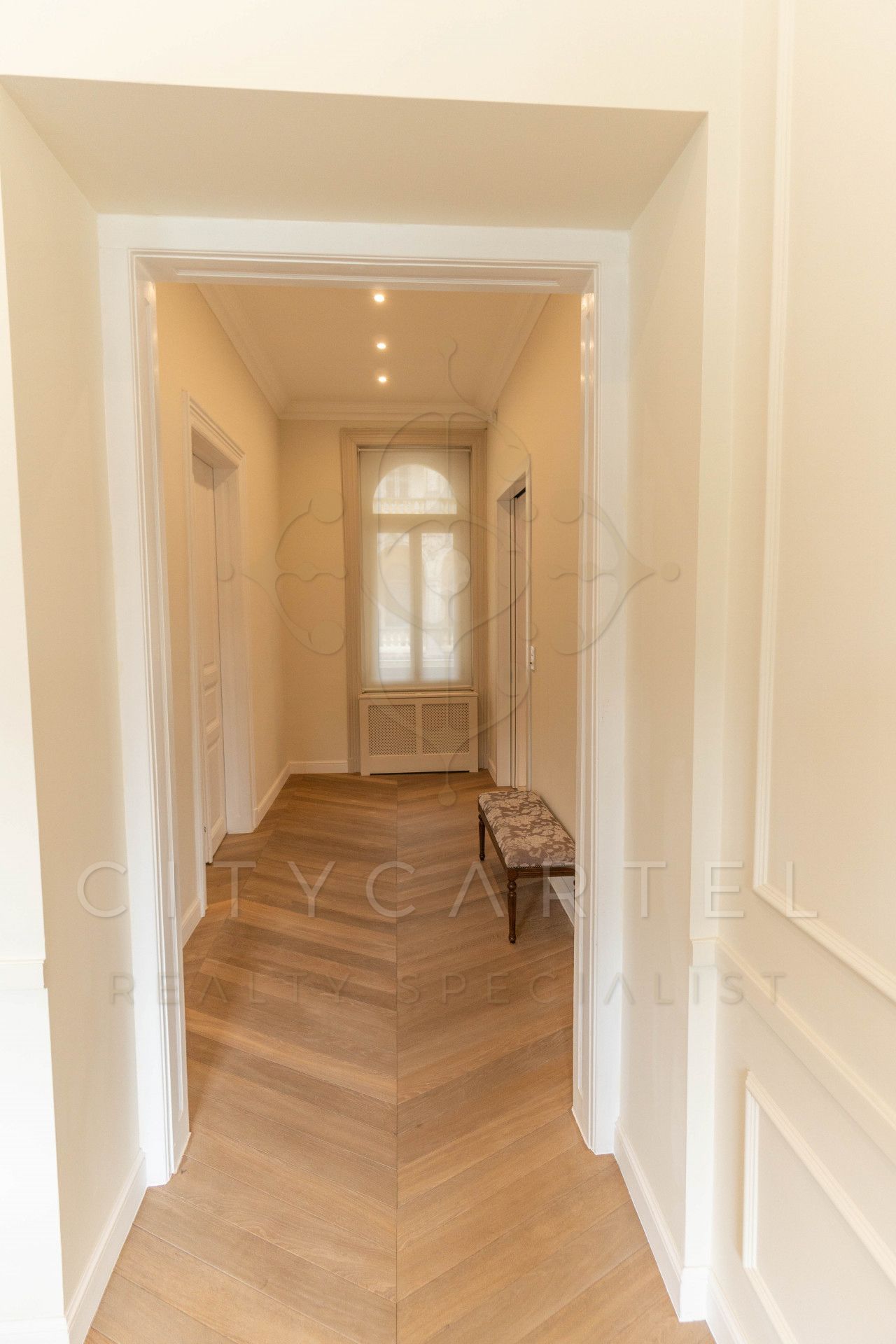 A fájl már létezik a célhelyen: import/kepek/vizjeles_4370571.jpg
Eladó Téglalakás Budapest, V. kerület  217 m<sup>2</sup> 4000 EUR