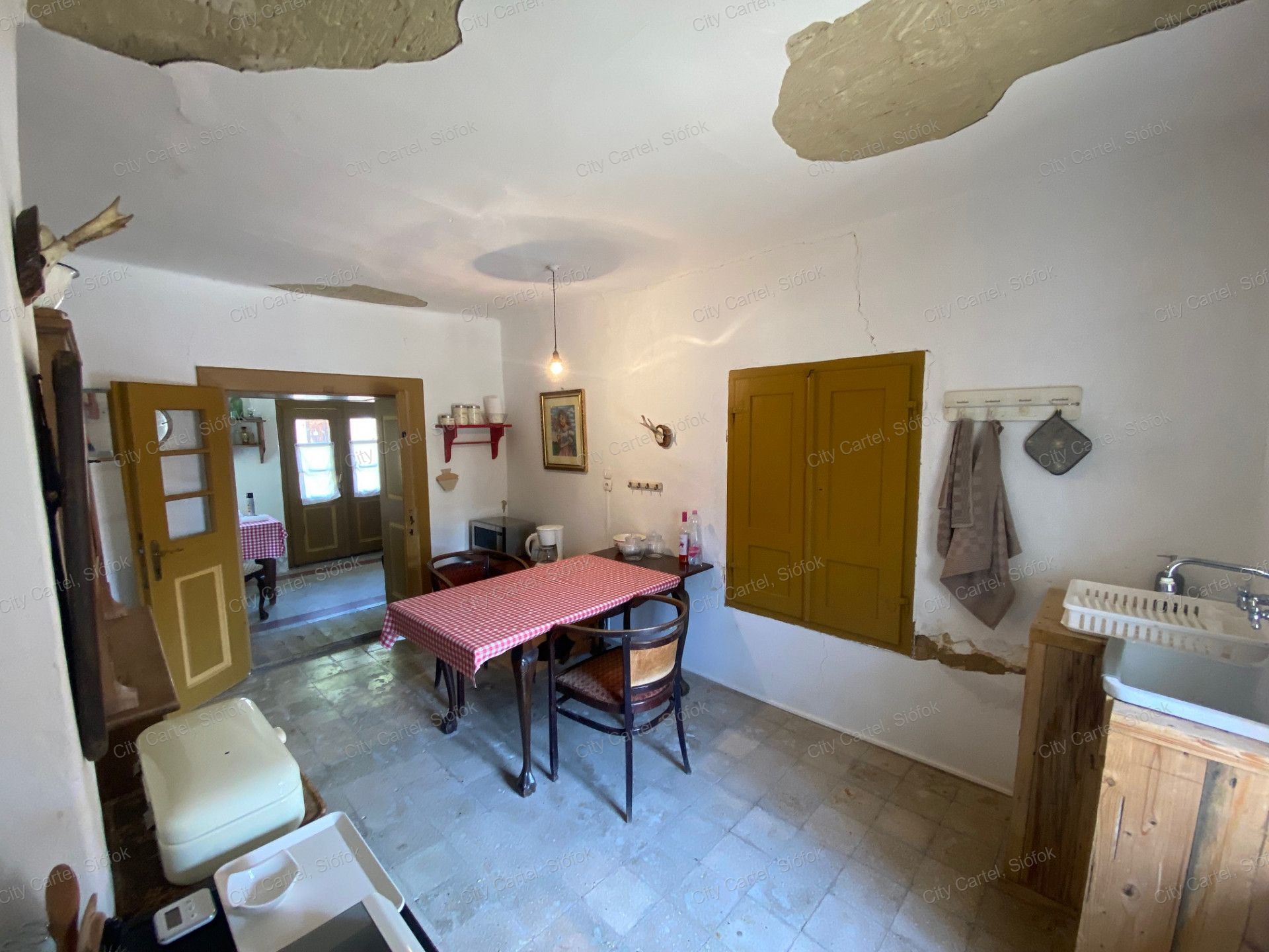 A fájl már létezik a célhelyen: import/kepek/vizjeles_4391965.jpg
For sale house Szőlősgyörök  100 m<sup>2</sup> 29.99 millió Ft