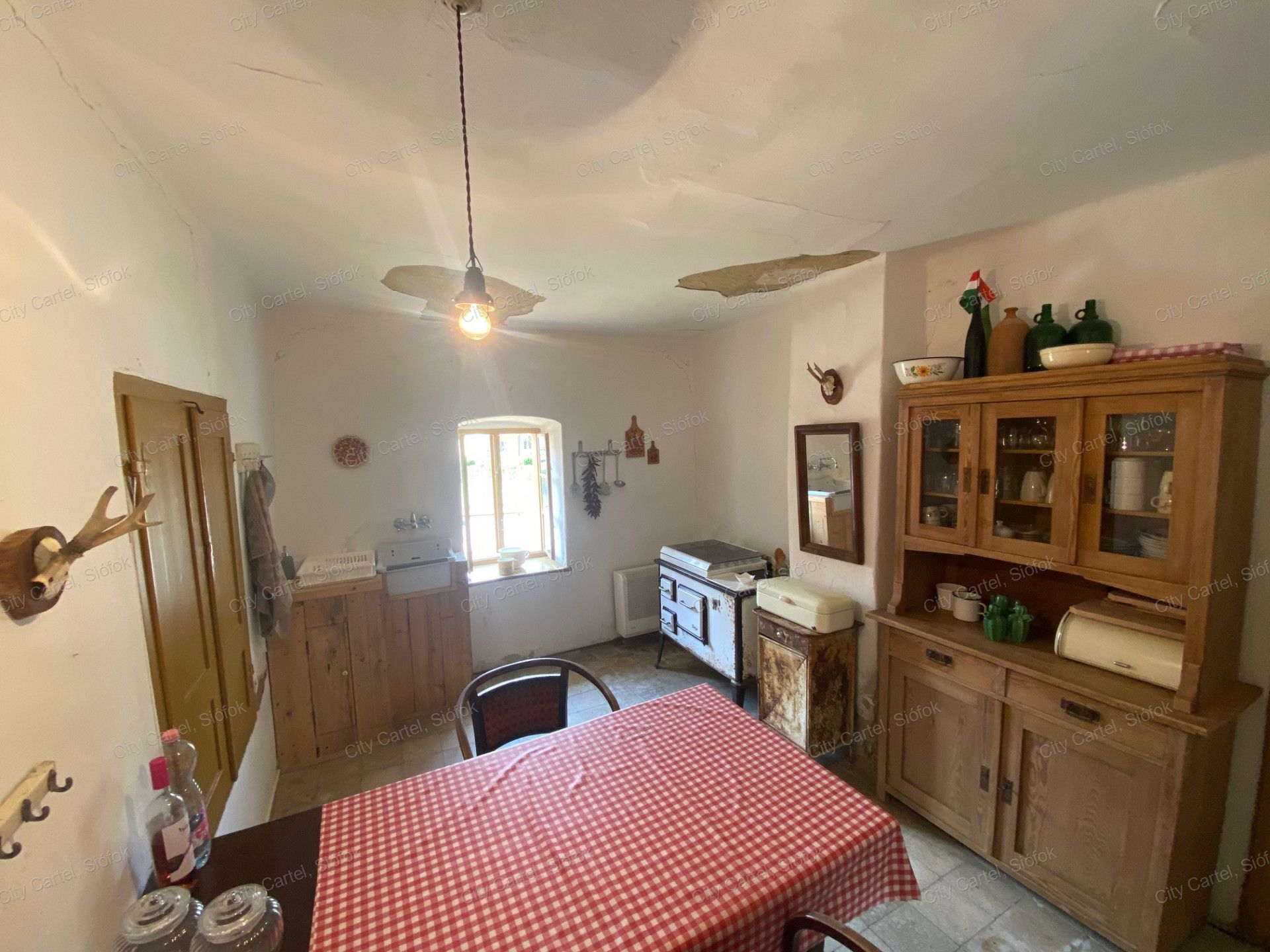 A fájl már létezik a célhelyen: import/kepek/vizjeles_4391966.jpg
For sale house Szőlősgyörök  100 m<sup>2</sup> 29.99 millió Ft