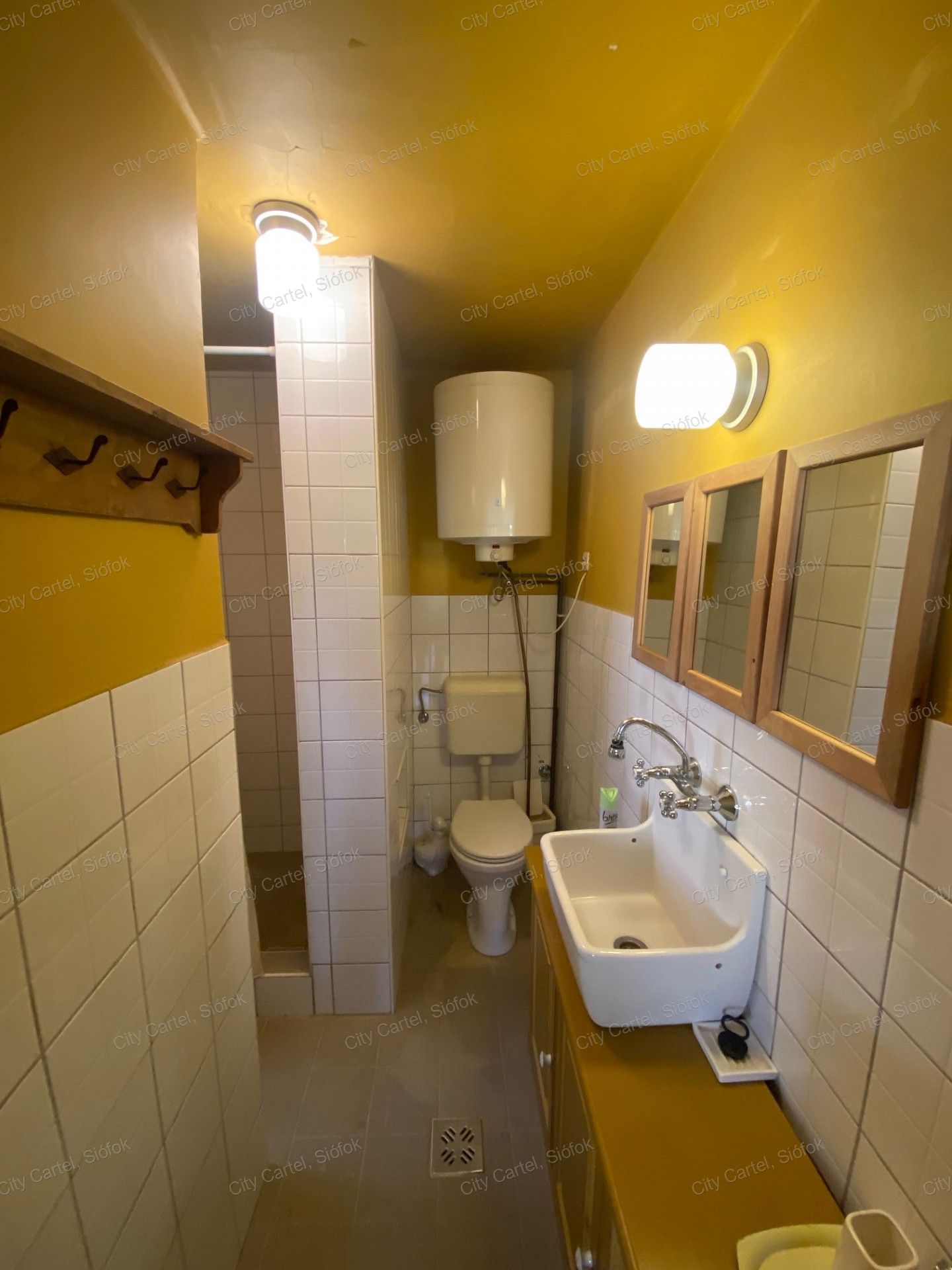 A fájl már létezik a célhelyen: import/kepek/vizjeles_4391967.jpg
For sale house Szőlősgyörök  100 m<sup>2</sup> 29.99 millió Ft