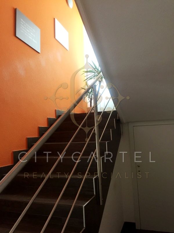 A fájl már létezik a célhelyen: import/kepek/vizjeles_4429217.jpg
Eladó Irodaház Budapest, XIV. kerület  1452 m<sup>2</sup> 3500000 EUR