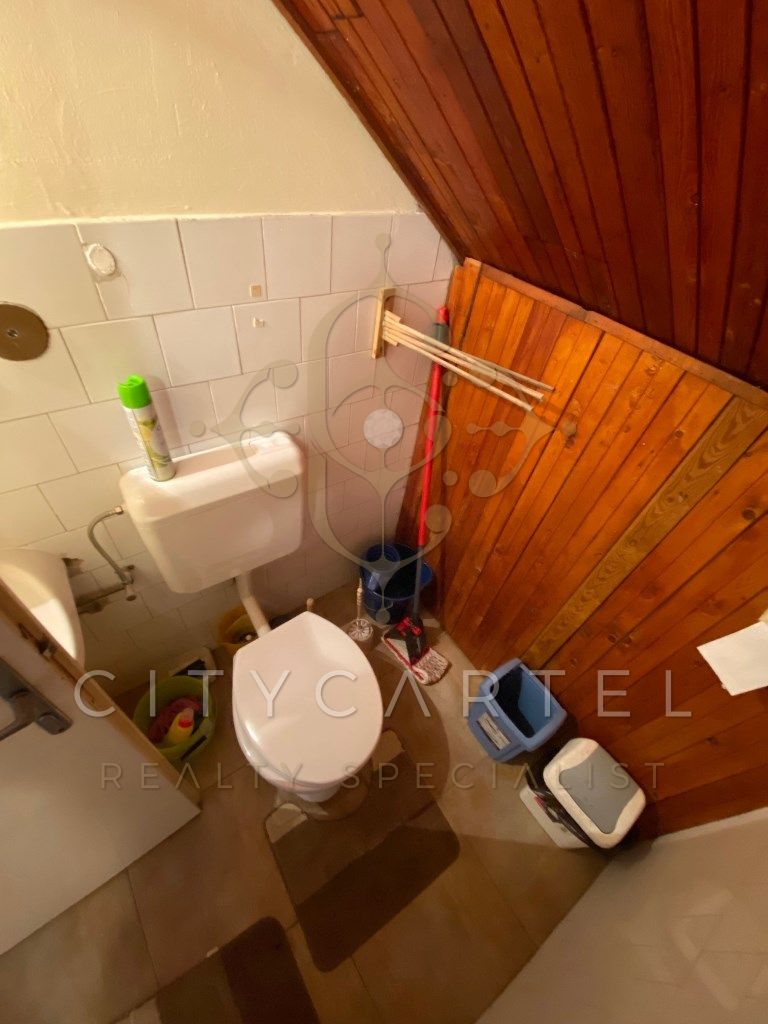 A fájl már létezik a célhelyen: import/kepek/vizjeles_4449931.jpg
Eladó Családi ház Balatonlelle  240 m<sup>2</sup> 79.99 millió Ft
