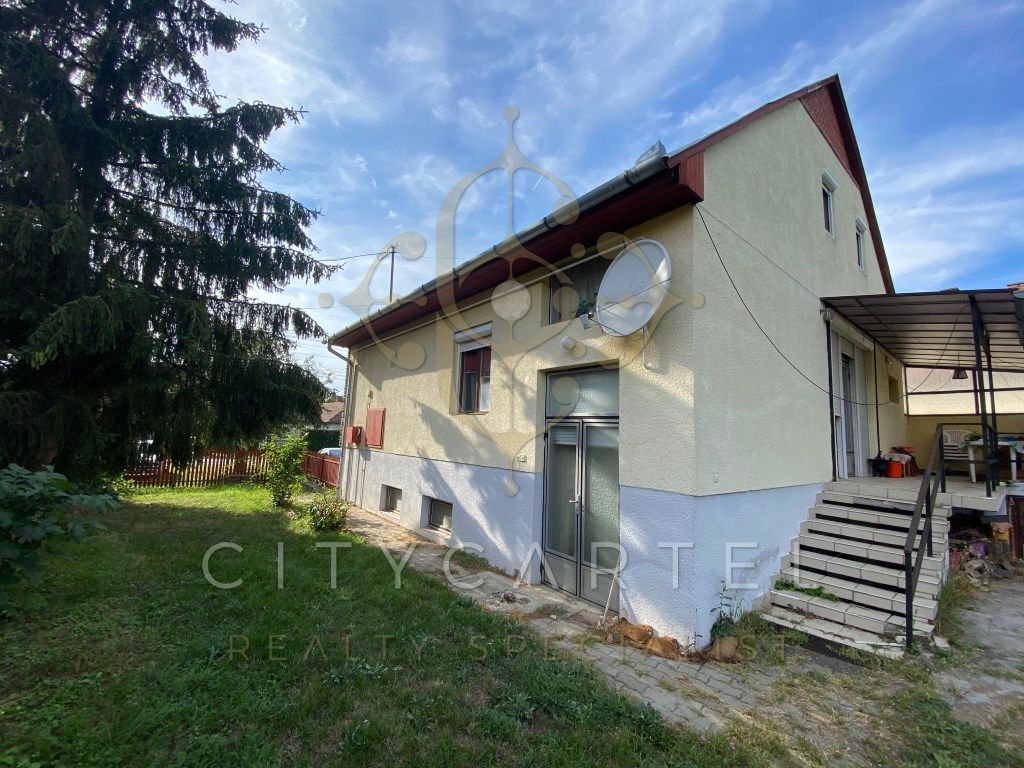 A fájl már létezik a célhelyen: import/kepek/vizjeles_4449937.jpg
Eladó Családi ház Balatonlelle  240 m<sup>2</sup> 79.99 millió Ft