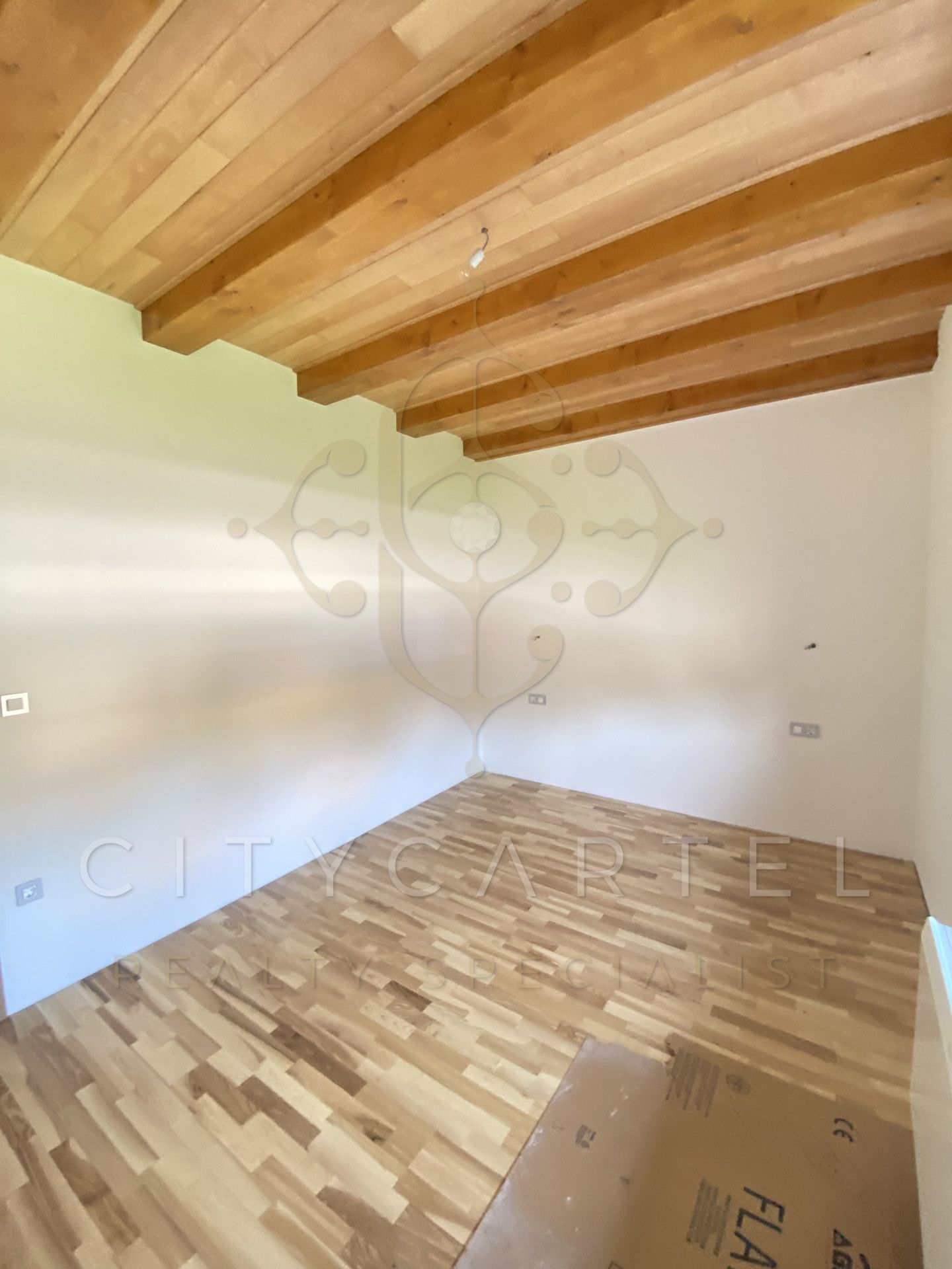 A fájl már létezik a célhelyen: import/kepek/vizjeles_4450102.jpg
For sale house Balatonkeresztúr  160 m<sup>2</sup> 147.9 millió Ft