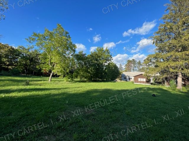 A fájl már létezik a célhelyen: import/kepek/vizjeles_4463034.jpg
For sale house Tahitótfalu  850 m<sup>2</sup> 4000 EUR