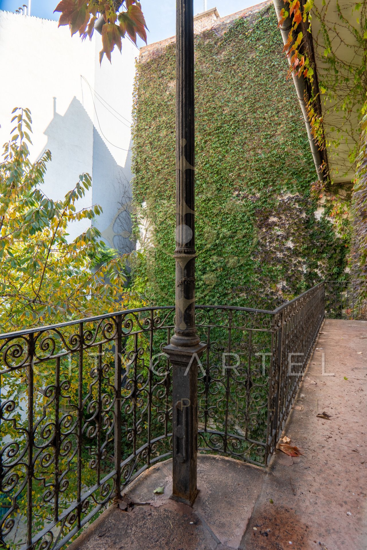 A fájl már létezik a célhelyen: import/kepek/vizjeles_4491375.jpg
For sale Condominium Budapest, VI. kerület  1077 m<sup>2</sup> 3800000 EUR