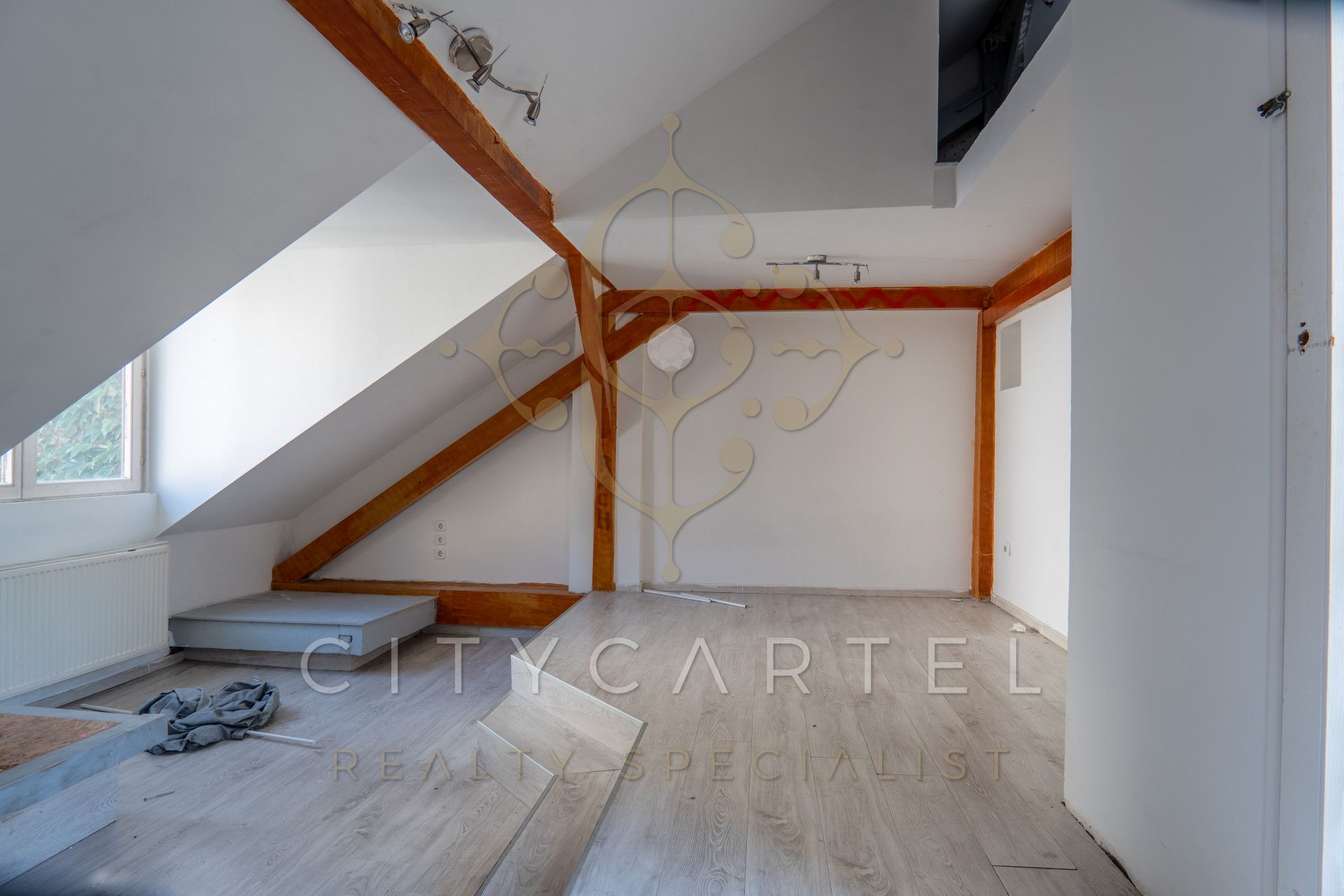 A fájl már létezik a célhelyen: import/kepek/vizjeles_4491381.jpg
For sale Condominium Budapest, VI. kerület  1077 m<sup>2</sup> 3800000 EUR