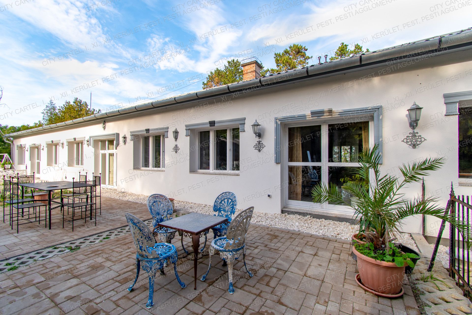 A fájl már létezik a célhelyen: import/kepek/vizjeles_4500738.jpg
For sale house Tahitótfalu  850 m<sup>2</sup> 4000 EUR