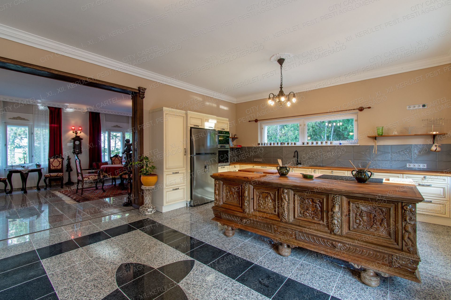 A fájl már létezik a célhelyen: import/kepek/vizjeles_4500745.jpg
For sale house Tahitótfalu  850 m<sup>2</sup> 4000 EUR