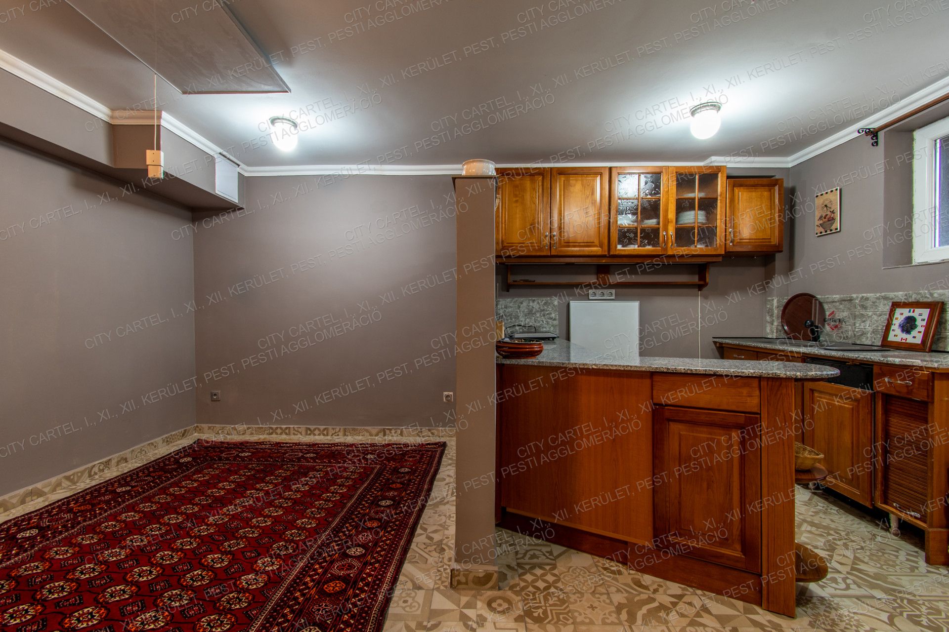 A fájl már létezik a célhelyen: import/kepek/vizjeles_4500815.jpg
For sale house Tahitótfalu  850 m<sup>2</sup> 4000 EUR