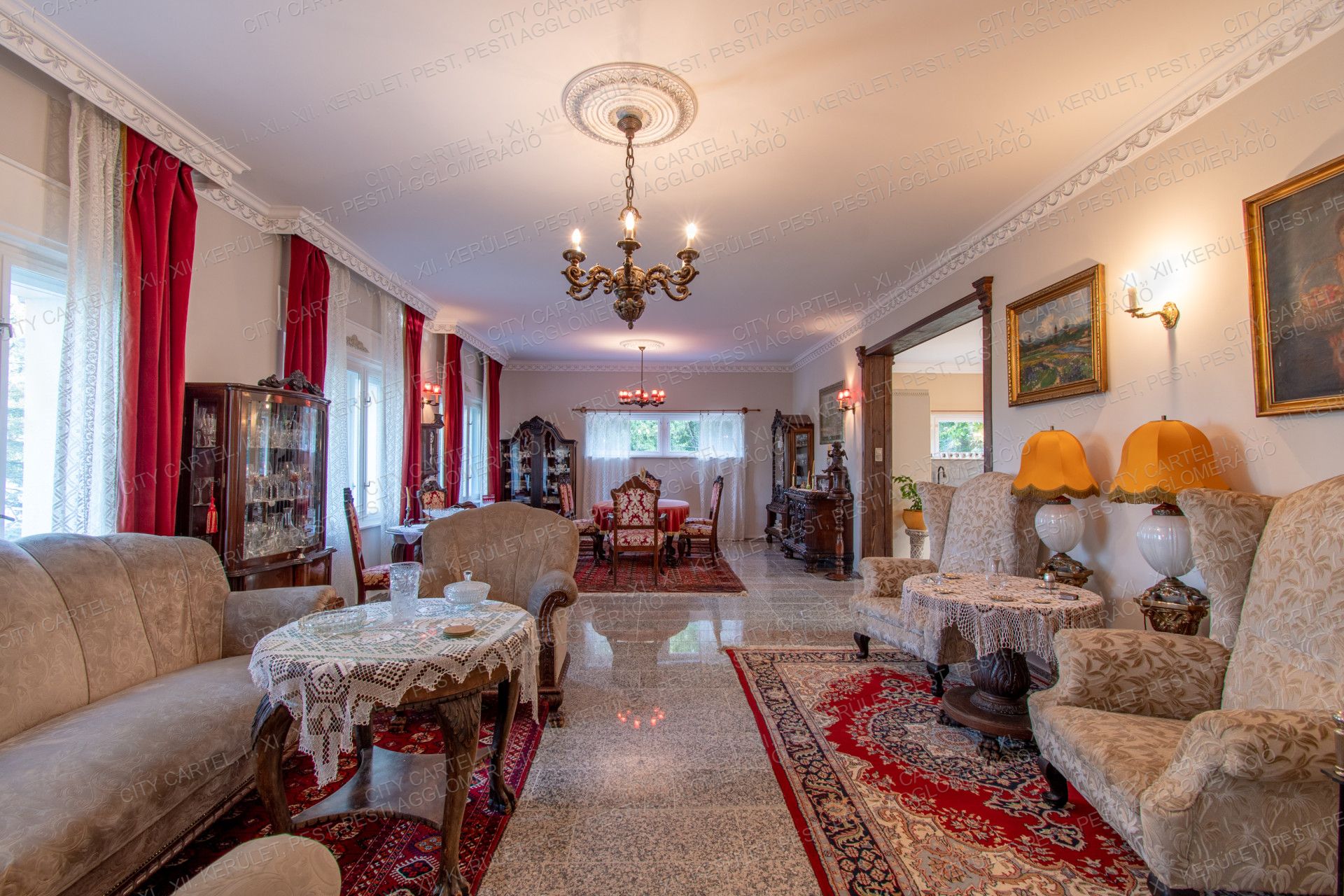 A fájl már létezik a célhelyen: import/kepek/vizjeles_4500846.jpg
For sale house Tahitótfalu  850 m<sup>2</sup> 1750000 EUR