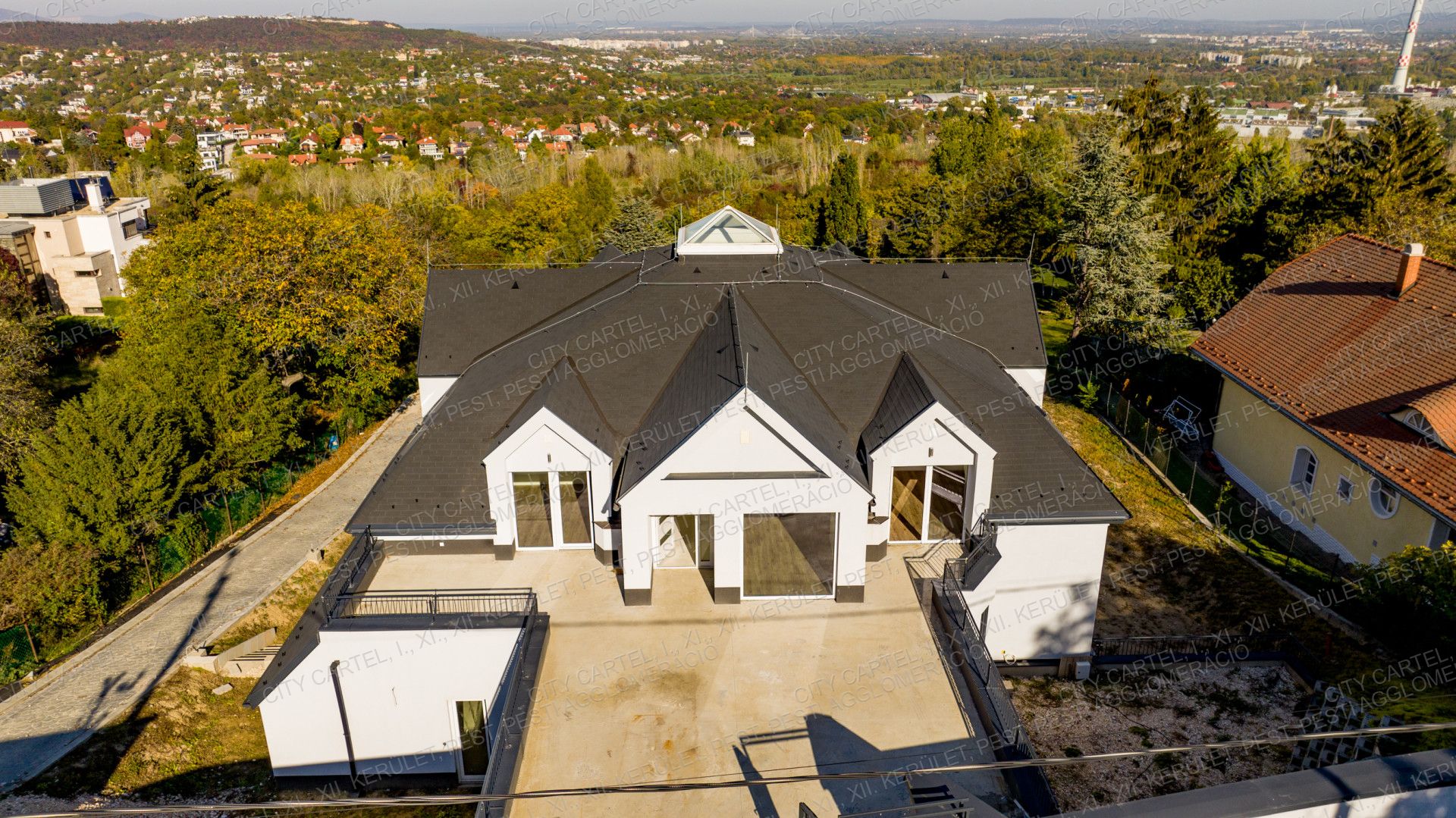 A fájl már létezik a célhelyen: import/kepek/vizjeles_4510108.jpg
For sale house Budapest, III. kerület  190 m<sup>2</sup> 360 millió Ft