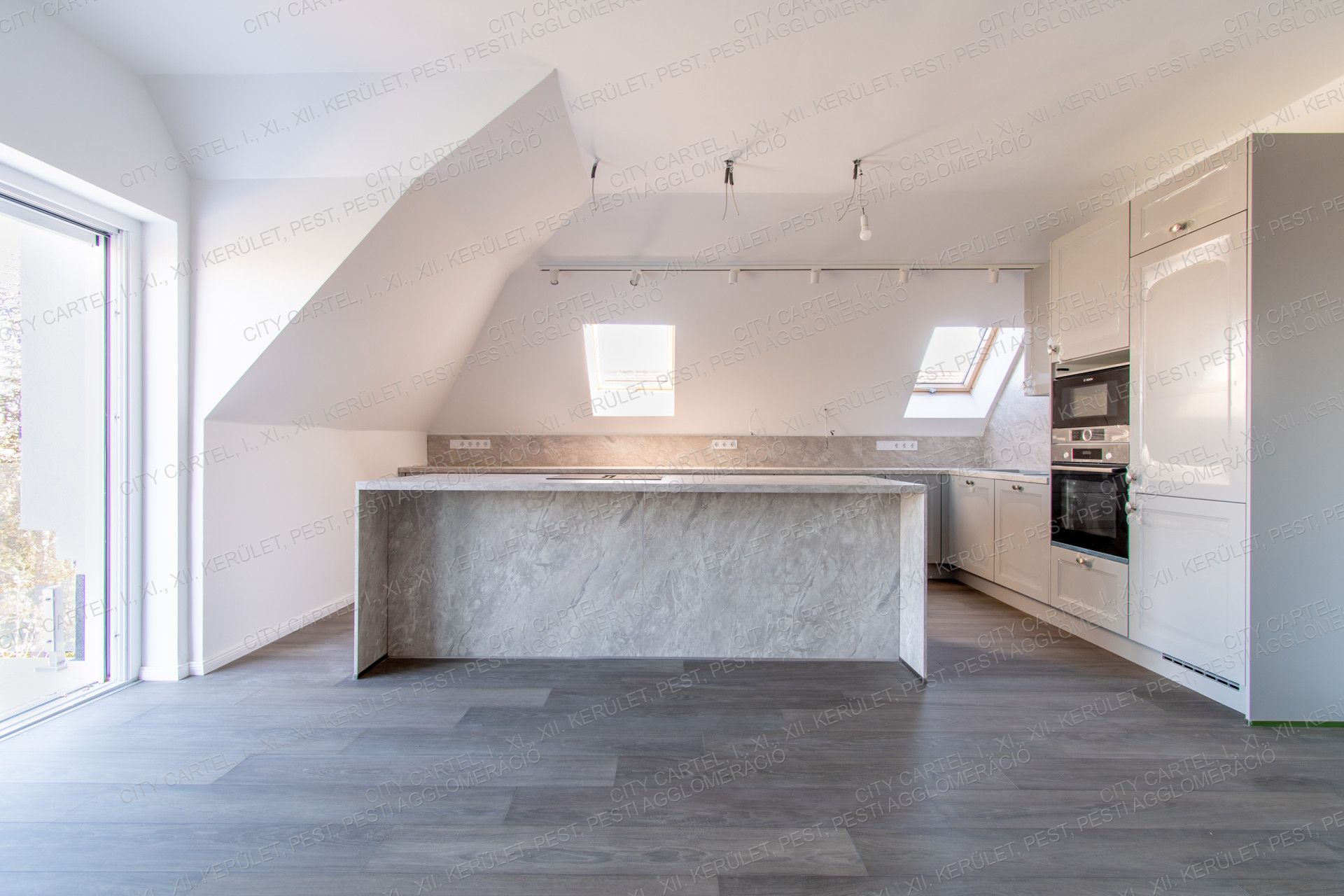 A fájl már létezik a célhelyen: import/kepek/vizjeles_4510109.jpg
For sale house Budapest, III. kerület  190 m<sup>2</sup> 360 millió Ft