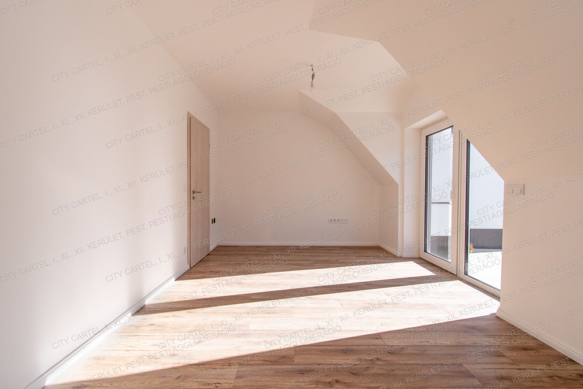 A fájl már létezik a célhelyen: import/kepek/vizjeles_4510131.jpg
For sale house Budapest, III. kerület  190 m<sup>2</sup> 360 millió Ft