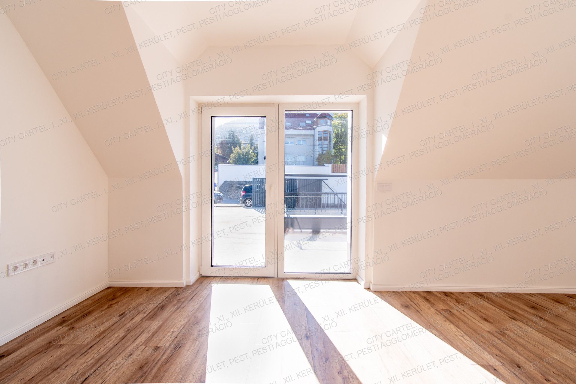 A fájl már létezik a célhelyen: import/kepek/vizjeles_4510132.jpg
For sale house Budapest, III. kerület  190 m<sup>2</sup> 360 millió Ft