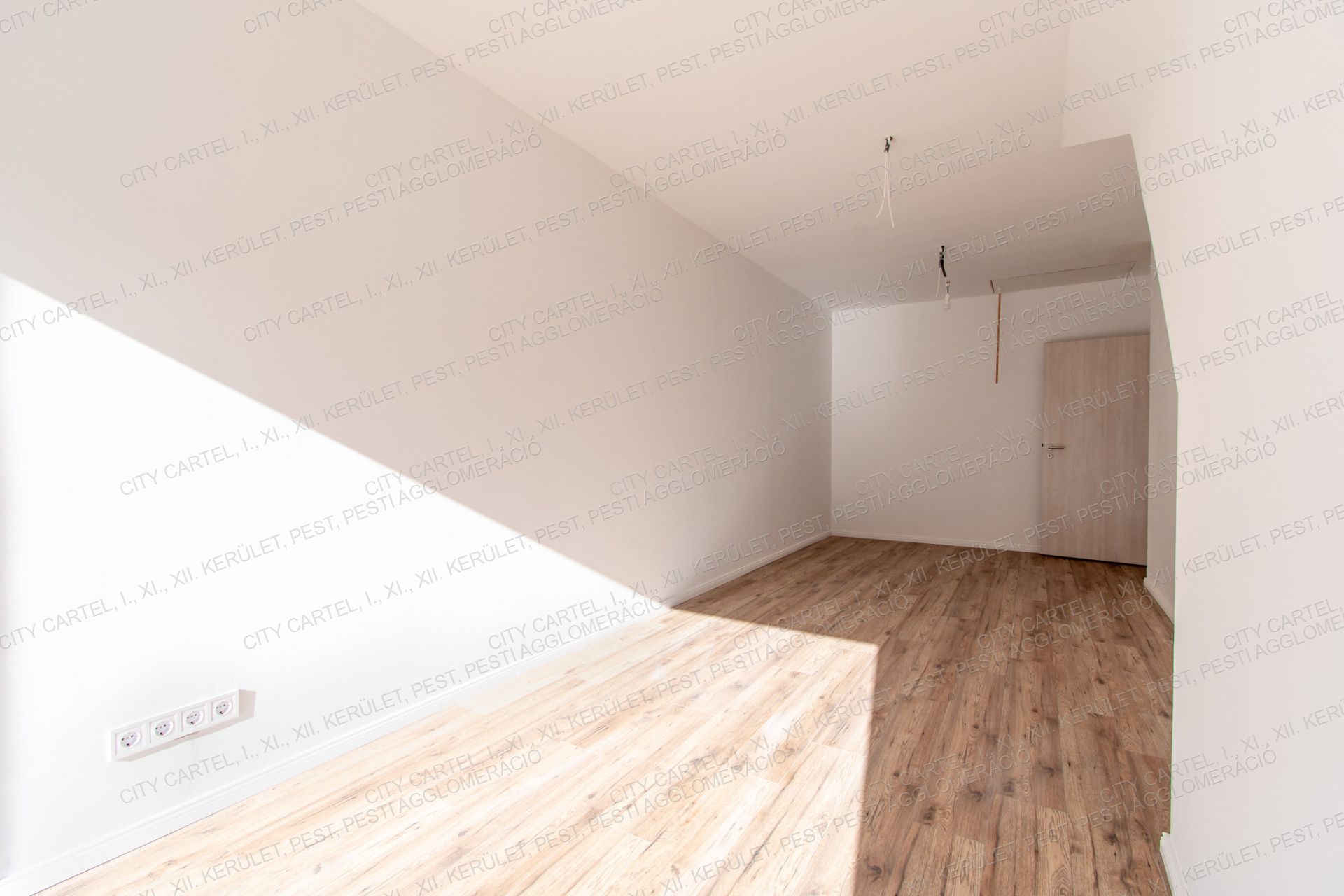 A fájl már létezik a célhelyen: import/kepek/vizjeles_4510141.jpg
For sale house Budapest, III. kerület  190 m<sup>2</sup> 360 millió Ft