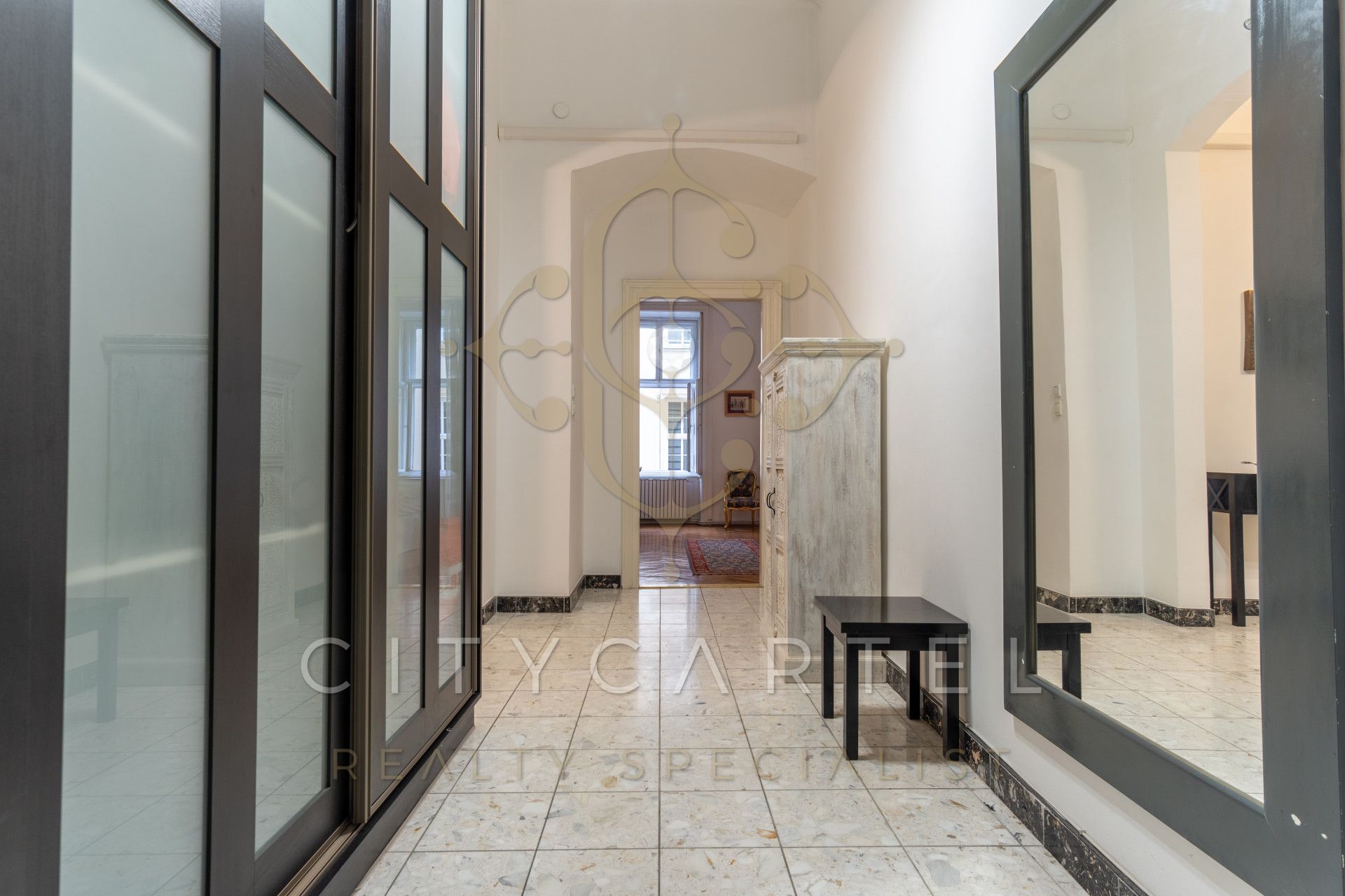 A fájl már létezik a célhelyen: import/kepek/vizjeles_4518168.jpg
Eladó Téglalakás Budapest, V. kerület  122 m<sup>2</sup> 1200 EUR
