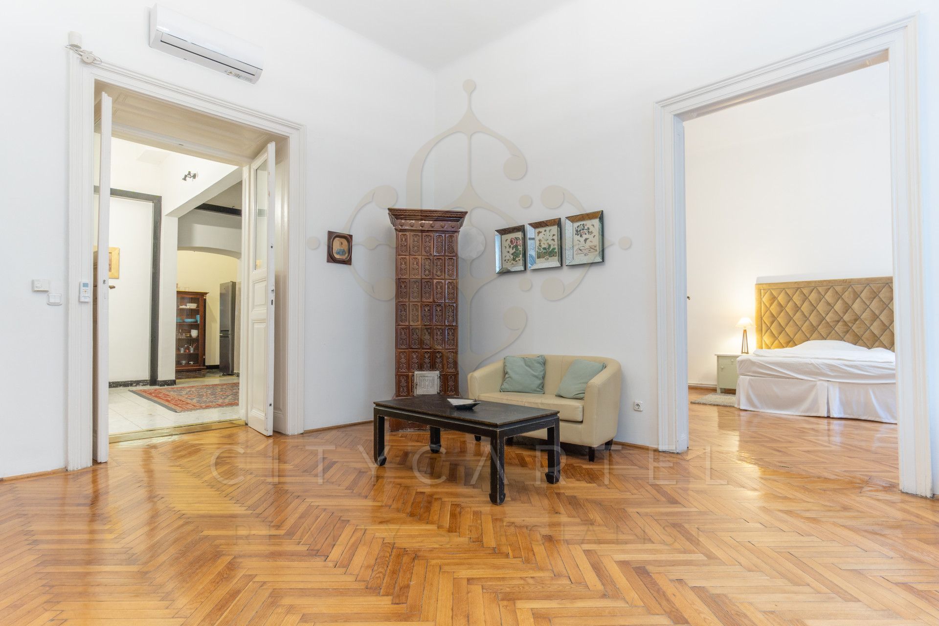 A fájl már létezik a célhelyen: import/kepek/vizjeles_4518175.jpg
Eladó Téglalakás Budapest, V. kerület  122 m<sup>2</sup> 1200 EUR