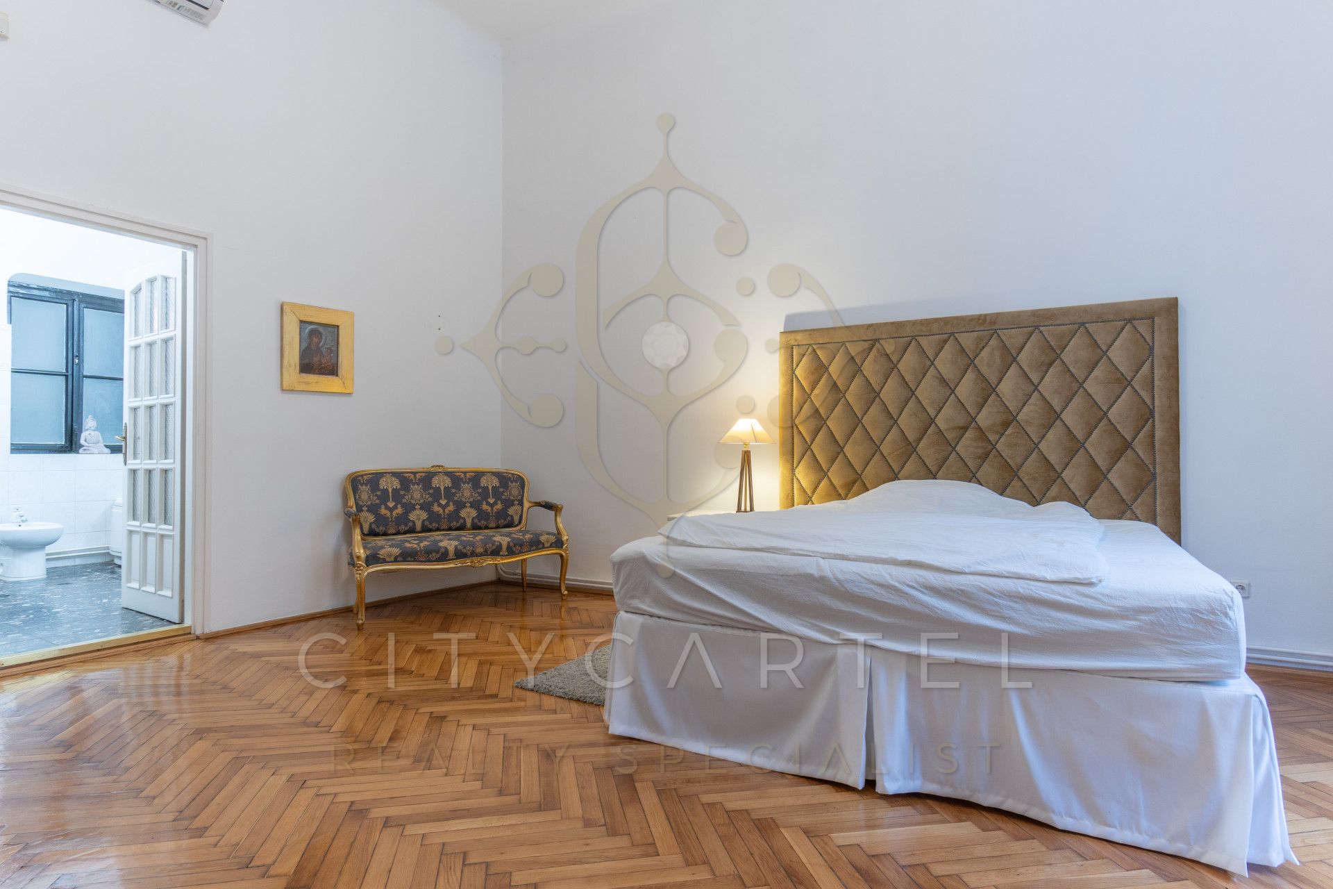 A fájl már létezik a célhelyen: import/kepek/vizjeles_4518177.jpg
Eladó Téglalakás Budapest, V. kerület  122 m<sup>2</sup> 1200 EUR
