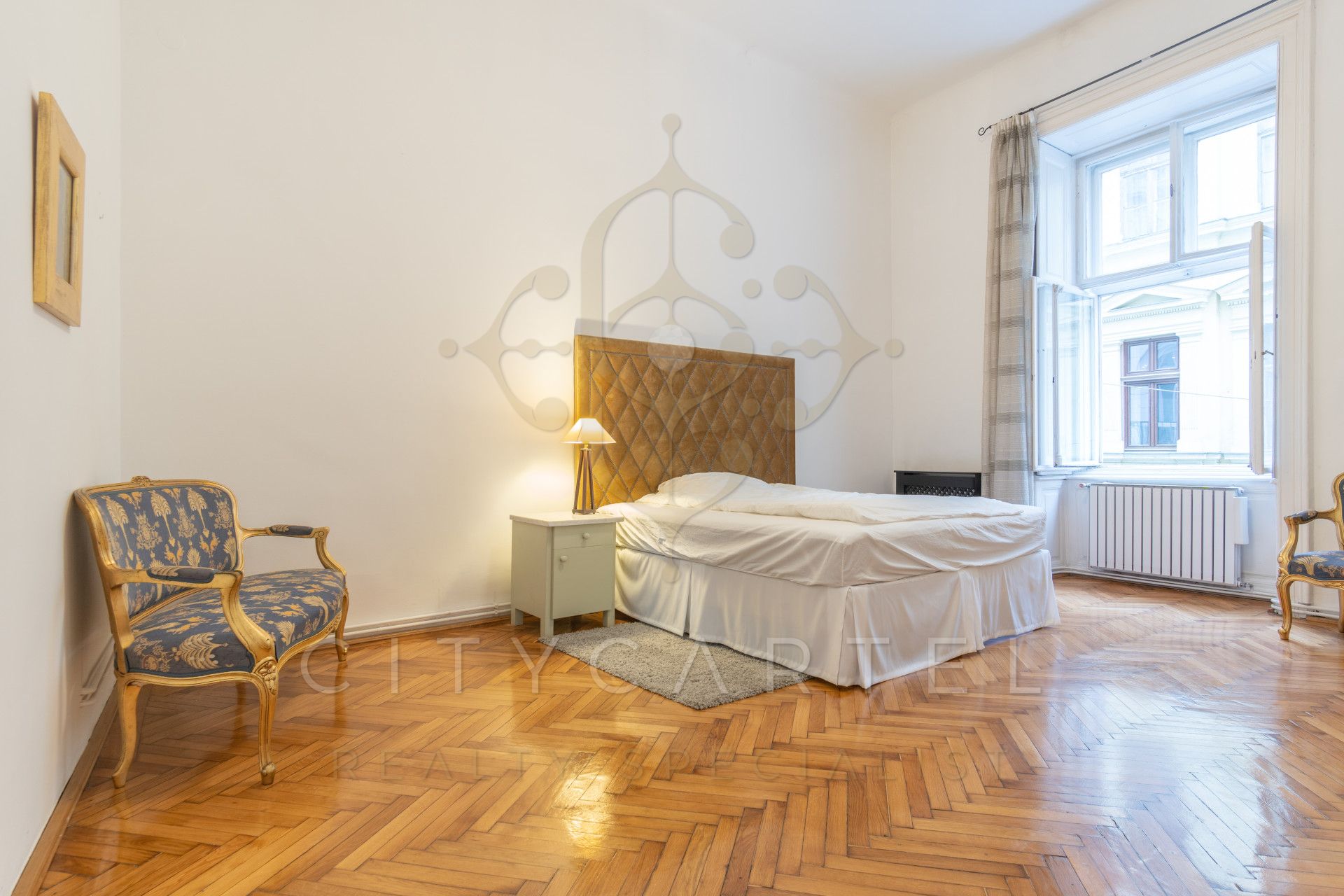 A fájl már létezik a célhelyen: import/kepek/vizjeles_4518179.jpg
Eladó Téglalakás Budapest, V. kerület  122 m<sup>2</sup> 1200 EUR