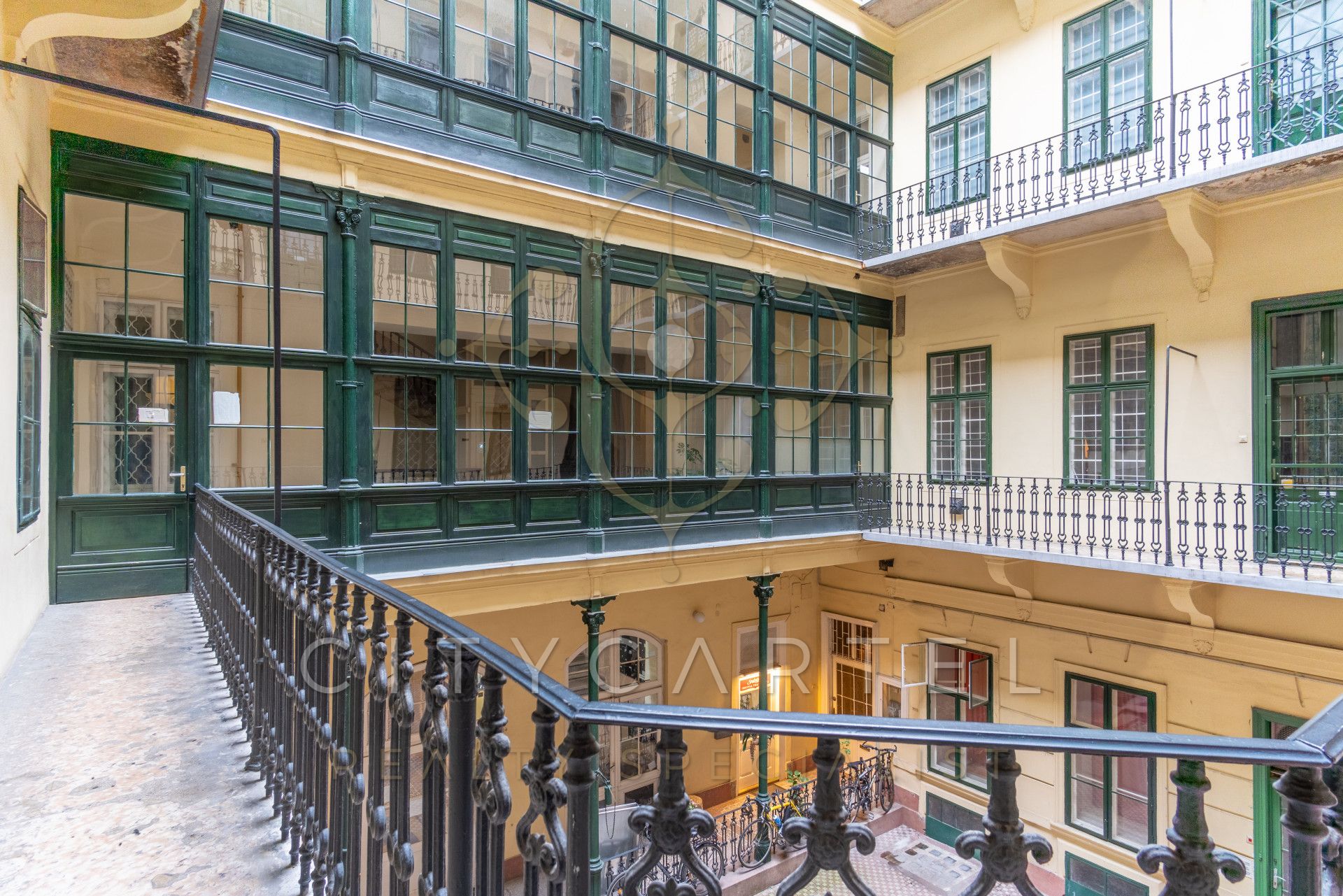 A fájl már létezik a célhelyen: import/kepek/vizjeles_4518192.jpg
Eladó Téglalakás Budapest, V. kerület  122 m<sup>2</sup> 1200 EUR
