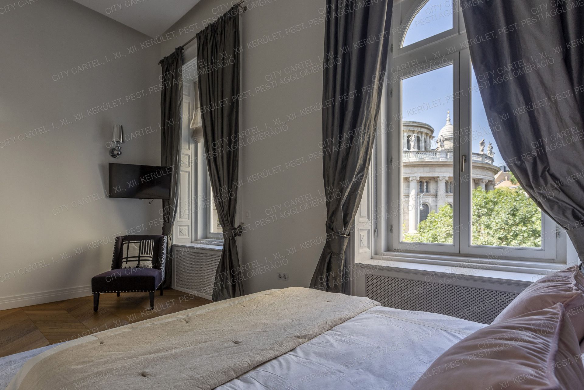 A fájl már létezik a célhelyen: import/kepek/vizjeles_4530614.jpg
Eladó Téglalakás Budapest, VI. kerület  186 m<sup>2</sup> 5000 EUR