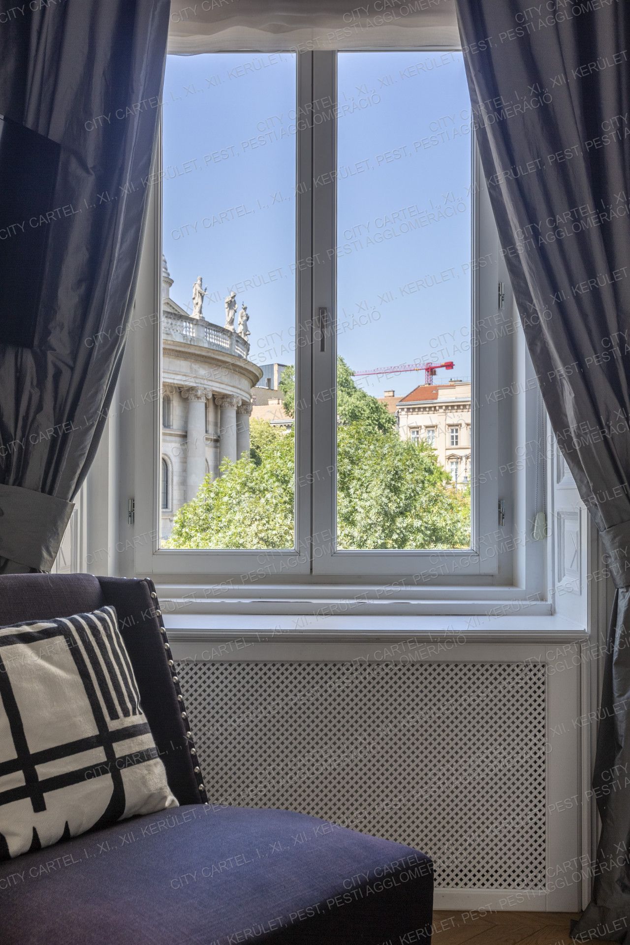 A fájl már létezik a célhelyen: import/kepek/vizjeles_4530615.jpg
Eladó Téglalakás Budapest, VI. kerület  186 m<sup>2</sup> 5000 EUR