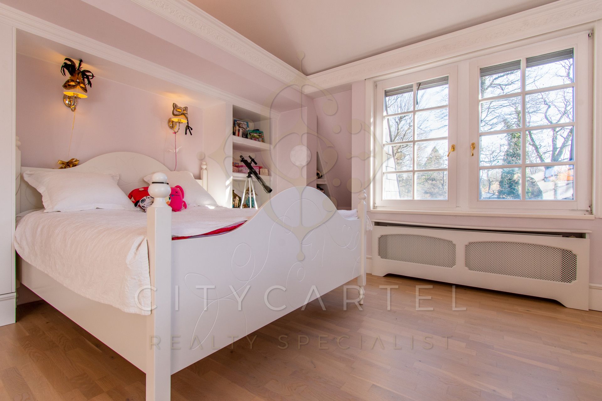 A fájl már létezik a célhelyen: import/kepek/vizjeles_4570290.jpg
For sale house Budapest, II. kerület  510 m<sup>2</sup> 2800000 EUR