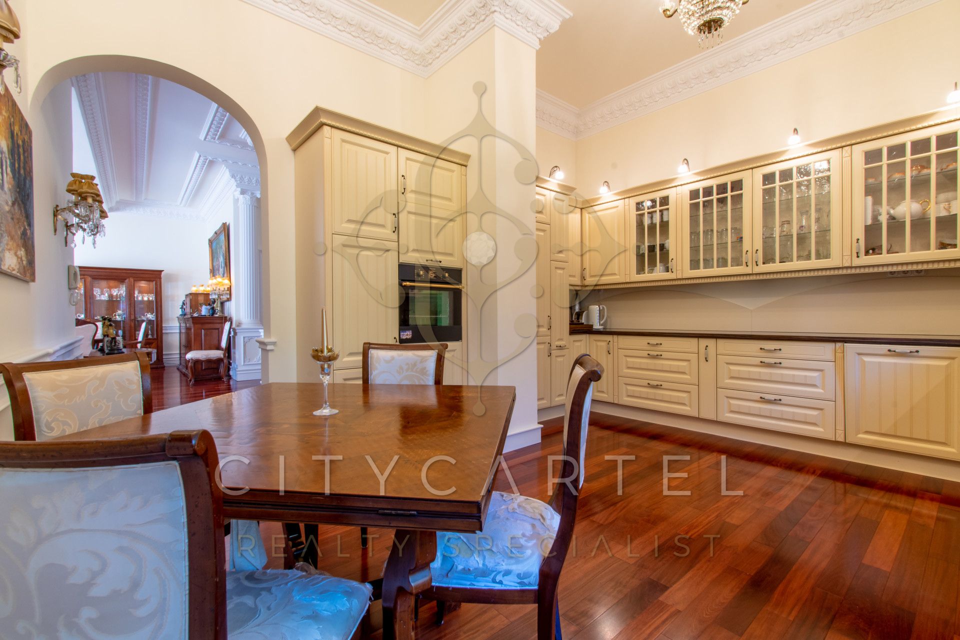 A fájl már létezik a célhelyen: import/kepek/vizjeles_4570316.jpg
For sale house Budapest, II. kerület  510 m<sup>2</sup> 2800000 EUR