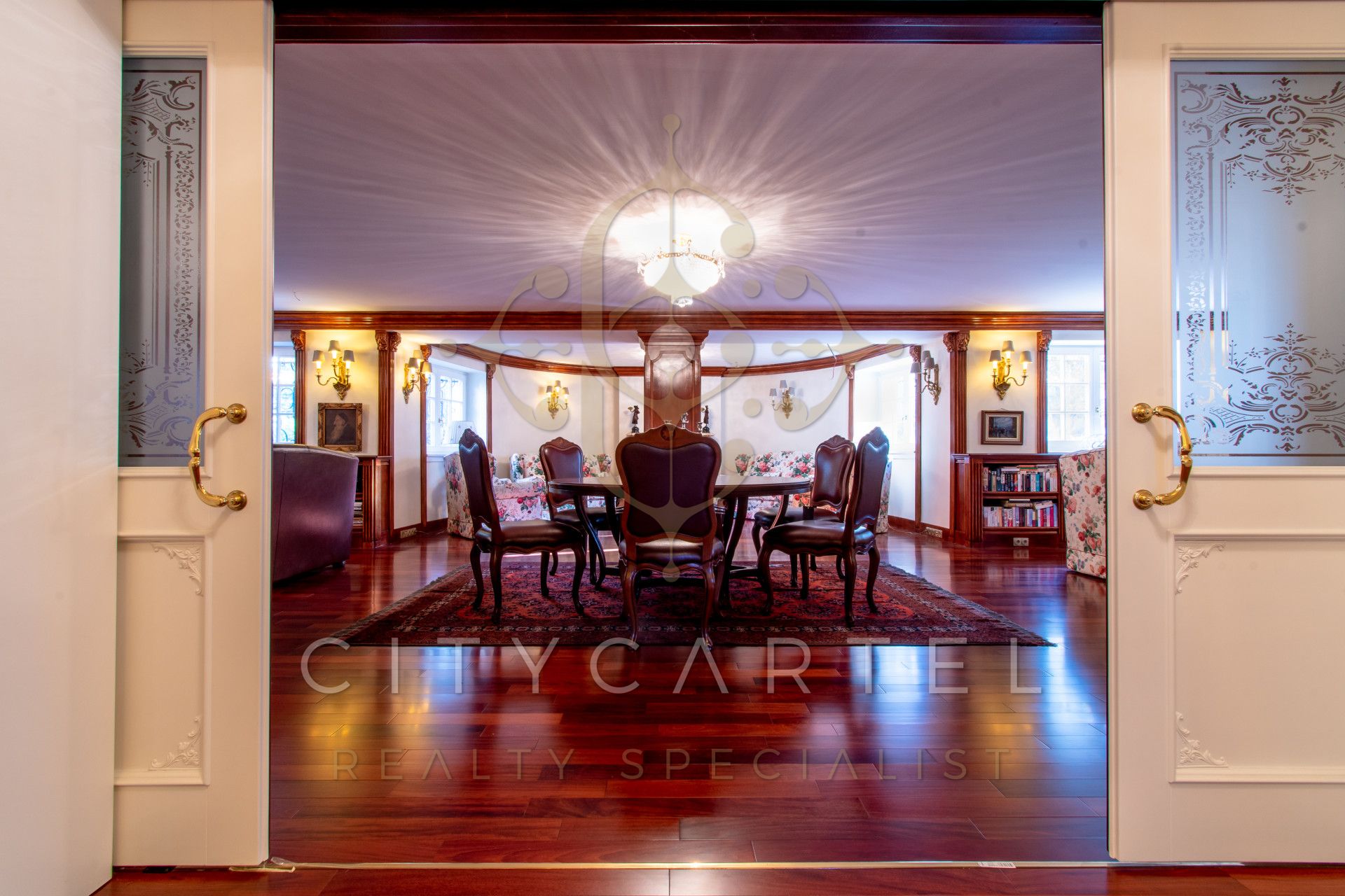 A fájl már létezik a célhelyen: import/kepek/vizjeles_4570326.jpg
For sale house Budapest, II. kerület  510 m<sup>2</sup> 2800000 EUR
