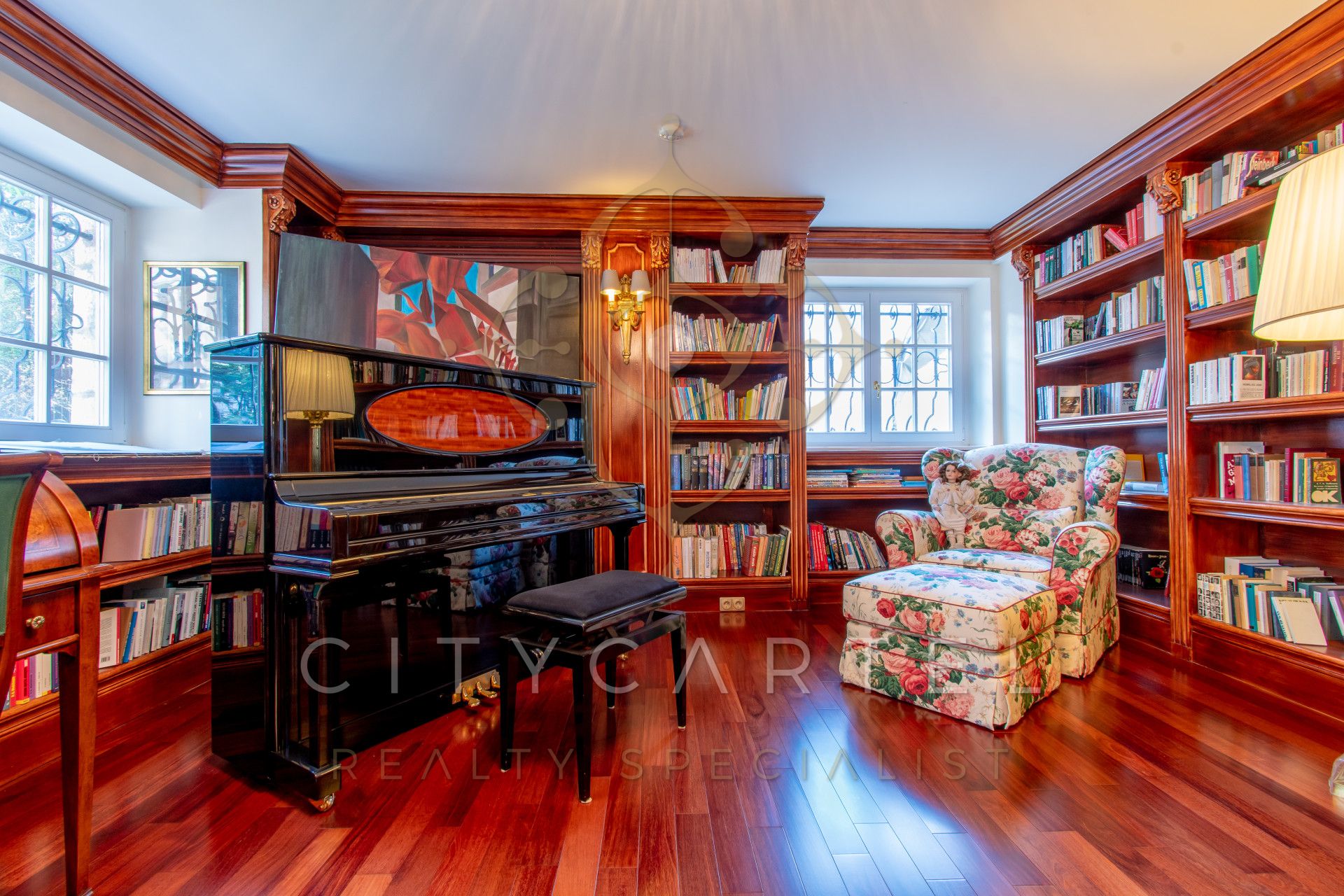 A fájl már létezik a célhelyen: import/kepek/vizjeles_4570331.jpg
For sale house Budapest, II. kerület  510 m<sup>2</sup> 2800000 EUR