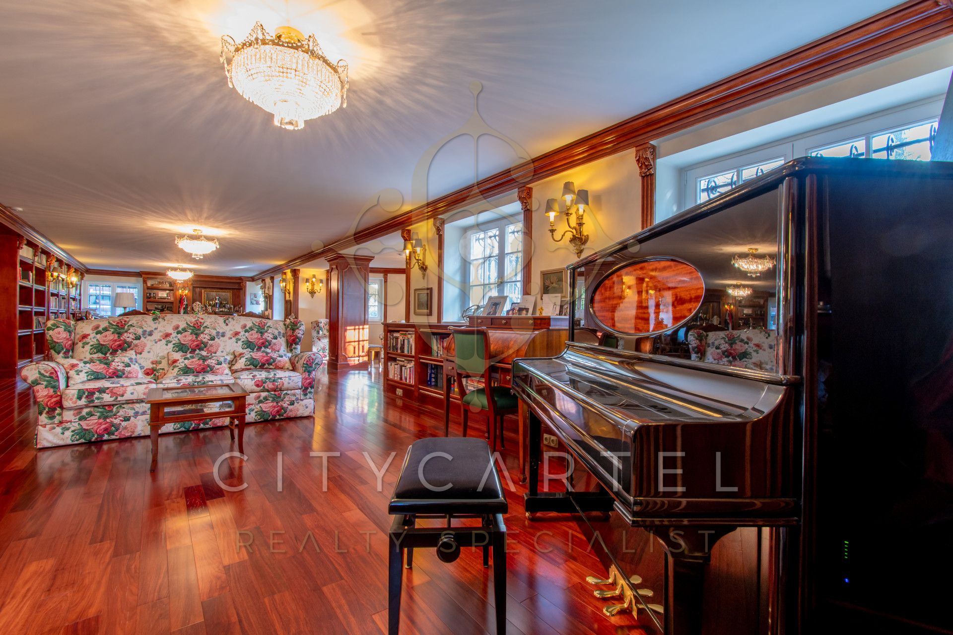 A fájl már létezik a célhelyen: import/kepek/vizjeles_4570349.jpg
For sale house Budapest, II. kerület  510 m<sup>2</sup> 2800000 EUR