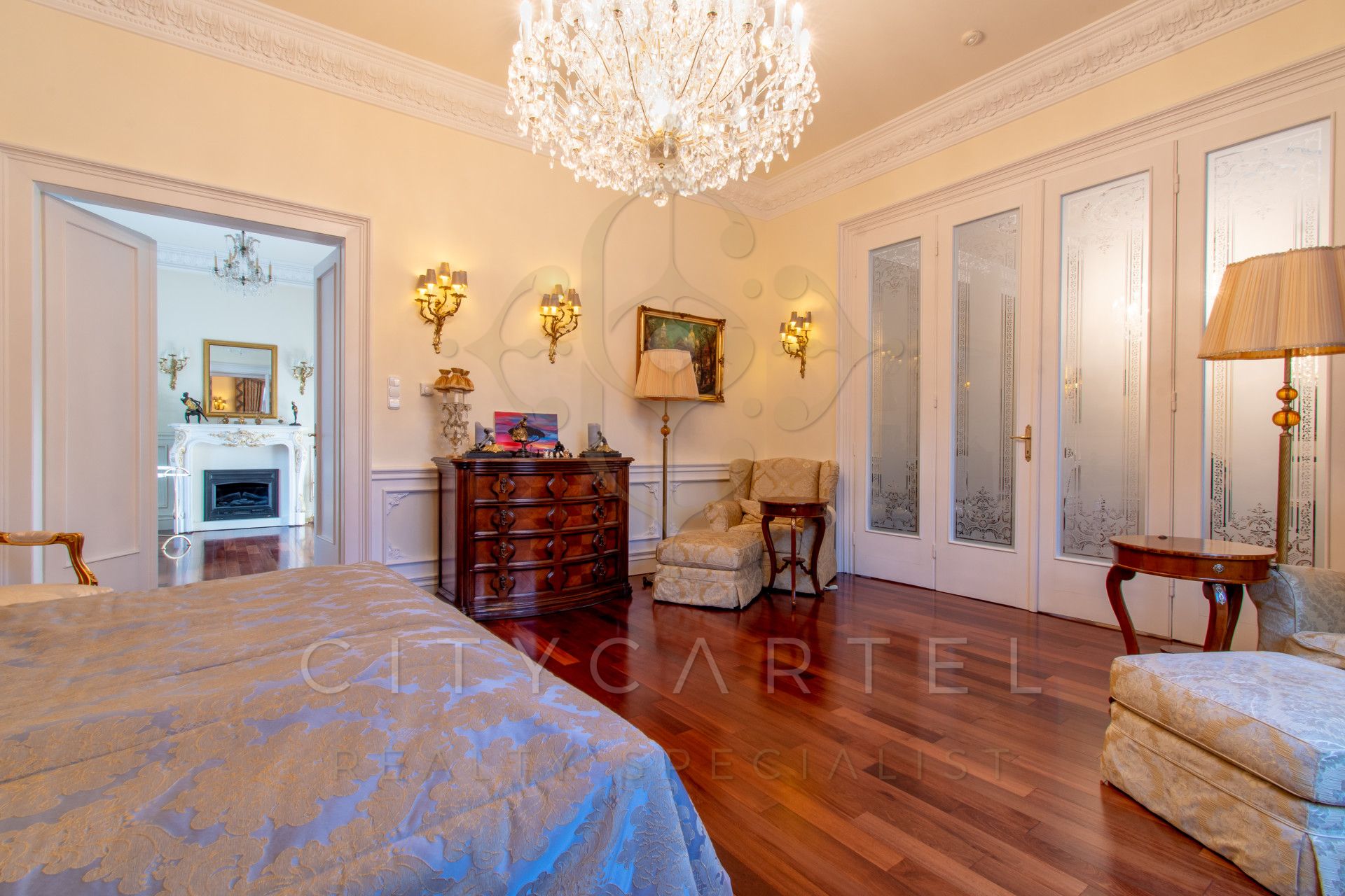 A fájl már létezik a célhelyen: import/kepek/vizjeles_4570383.jpg
For sale house Budapest, II. kerület  510 m<sup>2</sup> 2800000 EUR