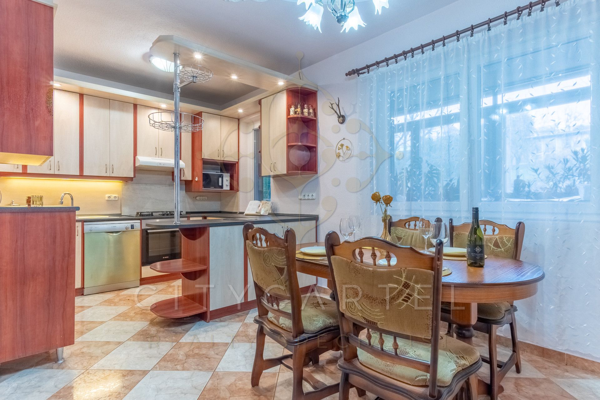 A fájl már létezik a célhelyen: import/kepek/vizjeles_4572608.jpg
For sale house Budapest, III. kerület  181 m<sup>2</sup> 179.9 millió Ft