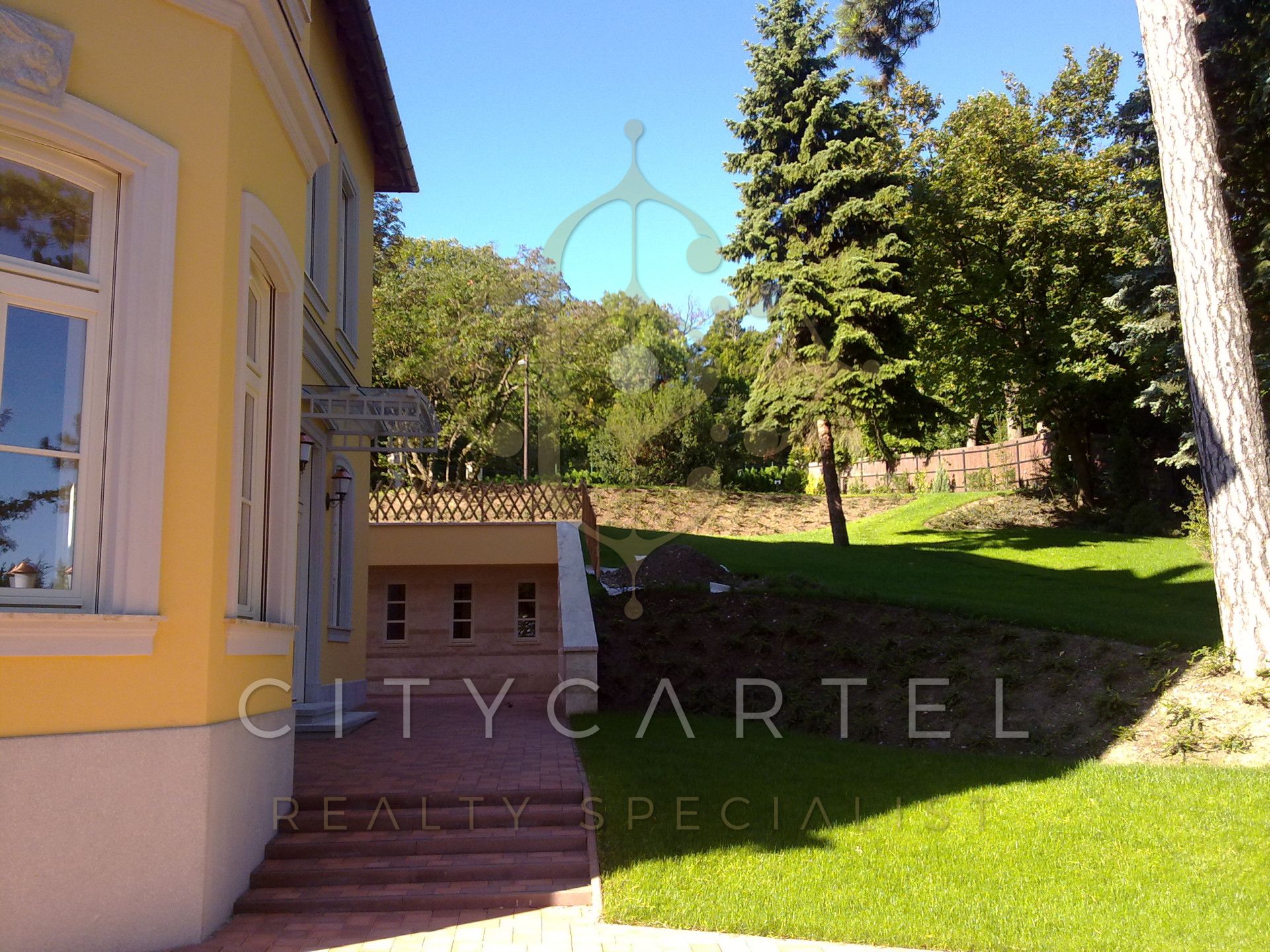 A fájl már létezik a célhelyen: import/kepek/vizjeles_4576506.jpg
For sale house Budapest, XII. kerület  1159 m<sup>2</sup> 2147.483647 millió Ft