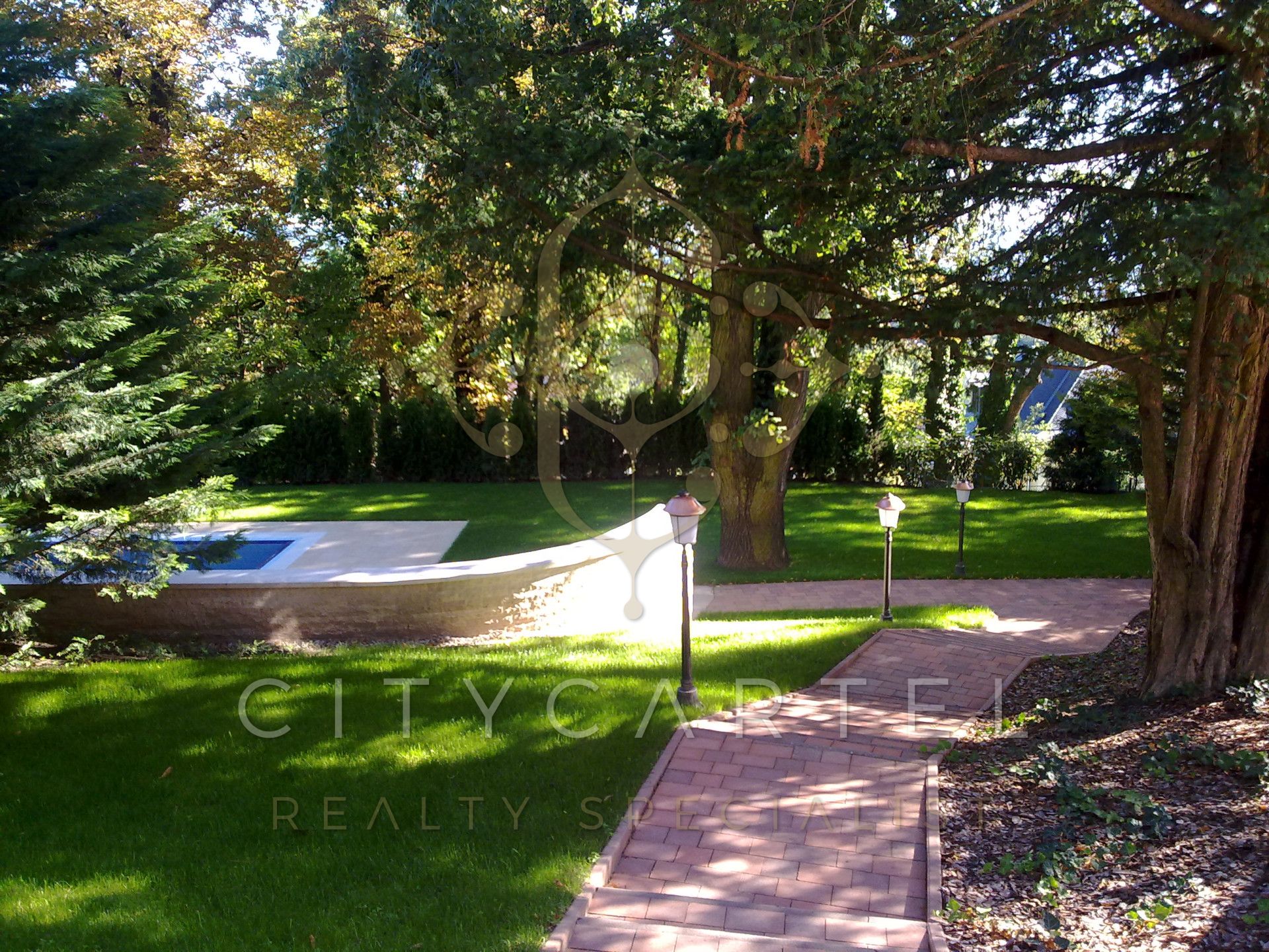 A fájl már létezik a célhelyen: import/kepek/vizjeles_4576513.jpg
For sale house Budapest, XII. kerület  1159 m<sup>2</sup> 2147.483647 millió Ft