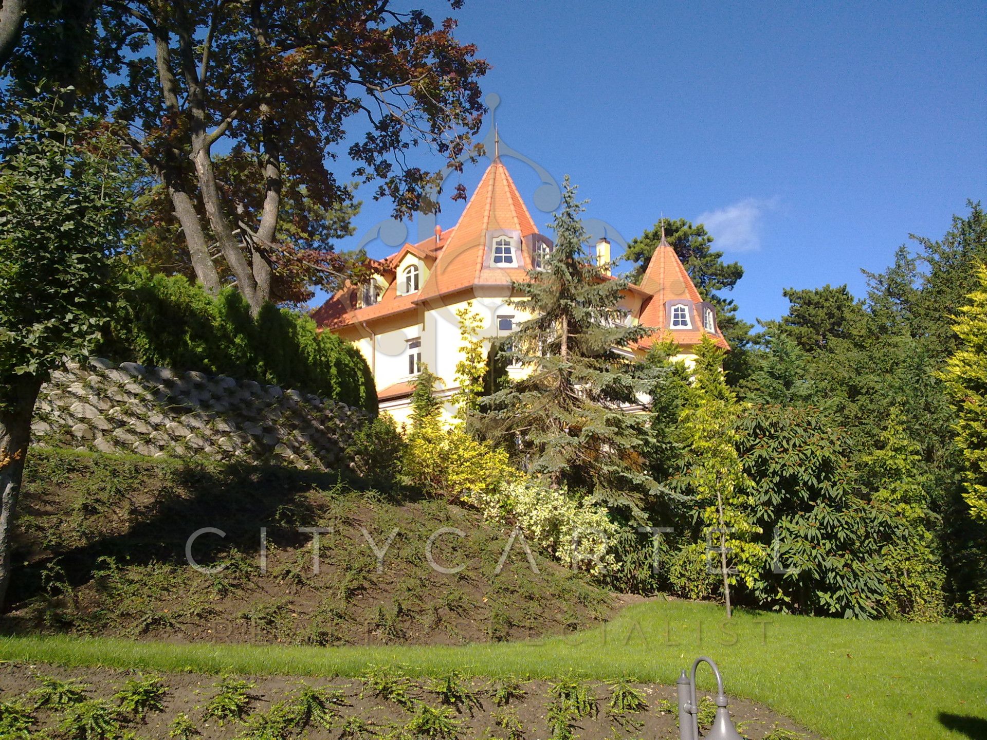 A fájl már létezik a célhelyen: import/kepek/vizjeles_4576551.jpg
For sale house Budapest, XII. kerület  1159 m<sup>2</sup> 2147.483647 millió Ft