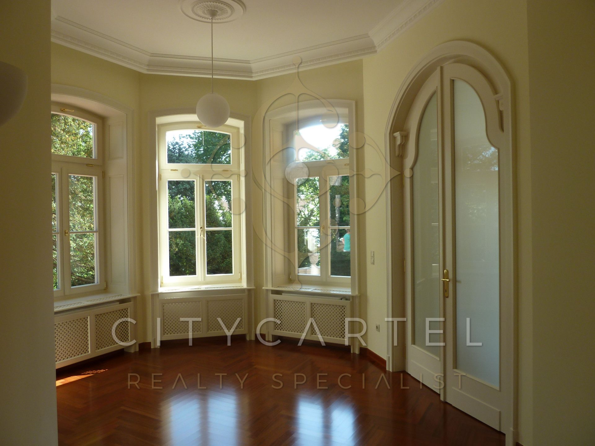 A fájl már létezik a célhelyen: import/kepek/vizjeles_4576569.jpg
For sale house Budapest, XII. kerület  1159 m<sup>2</sup> 2147.483647 millió Ft