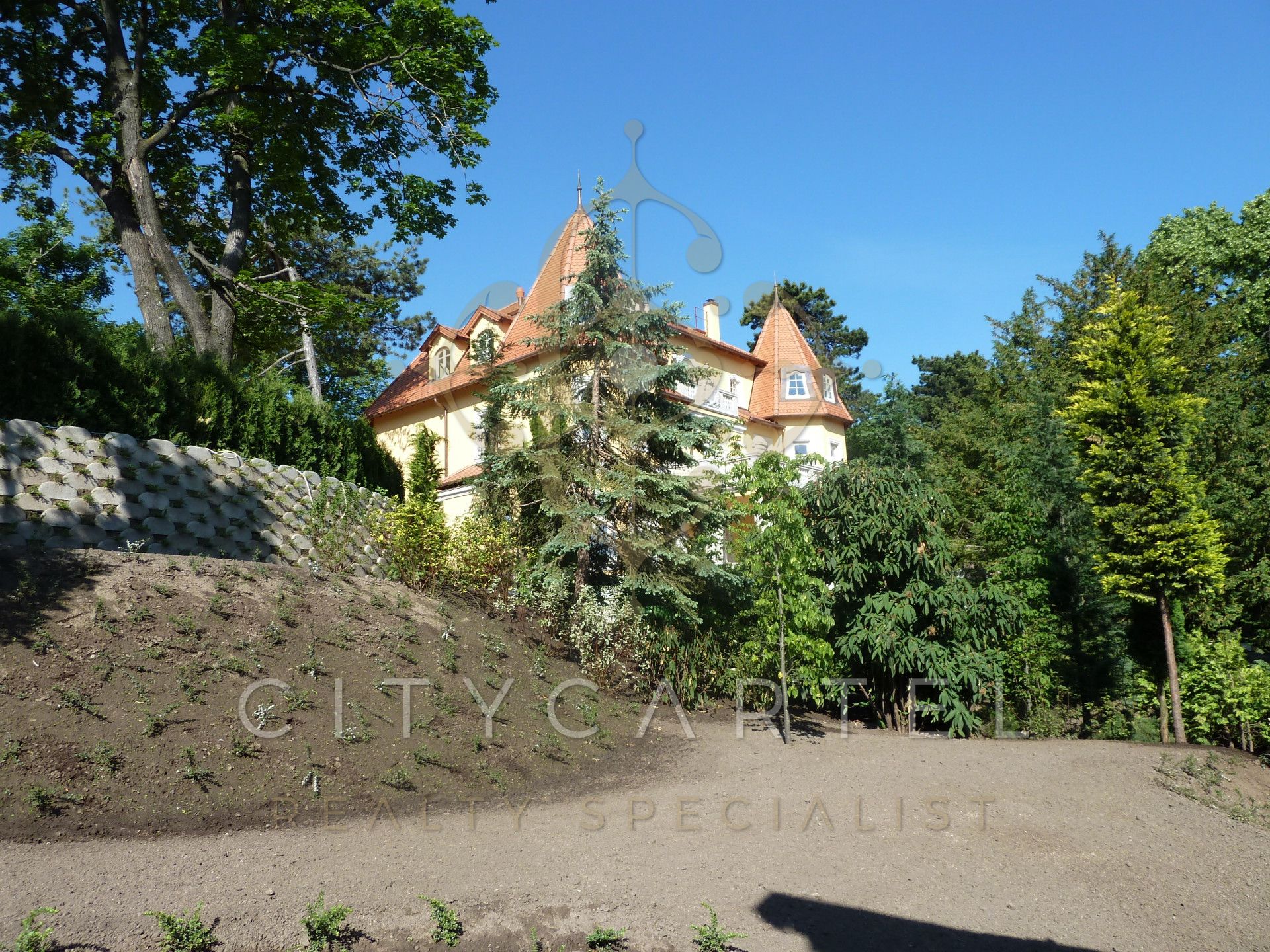 A fájl már létezik a célhelyen: import/kepek/vizjeles_4576585.jpg
For sale house Budapest, XII. kerület  1159 m<sup>2</sup> 2147.483647 millió Ft