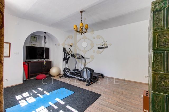 A fájl már létezik a célhelyen: import/kepek/vizjeles_4581596.jpg
For sale Villa, castle, mansion Budapest, XII. kerület  400 m<sup>2</sup> 4500000 EUR