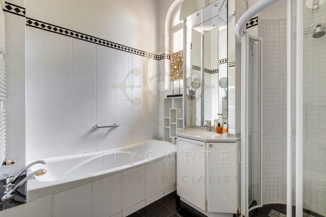 A fájl már létezik a célhelyen: import/kepek/vizjeles_4581600.jpg
For sale Villa, castle, mansion Budapest, XII. kerület  400 m<sup>2</sup> 4500000 EUR